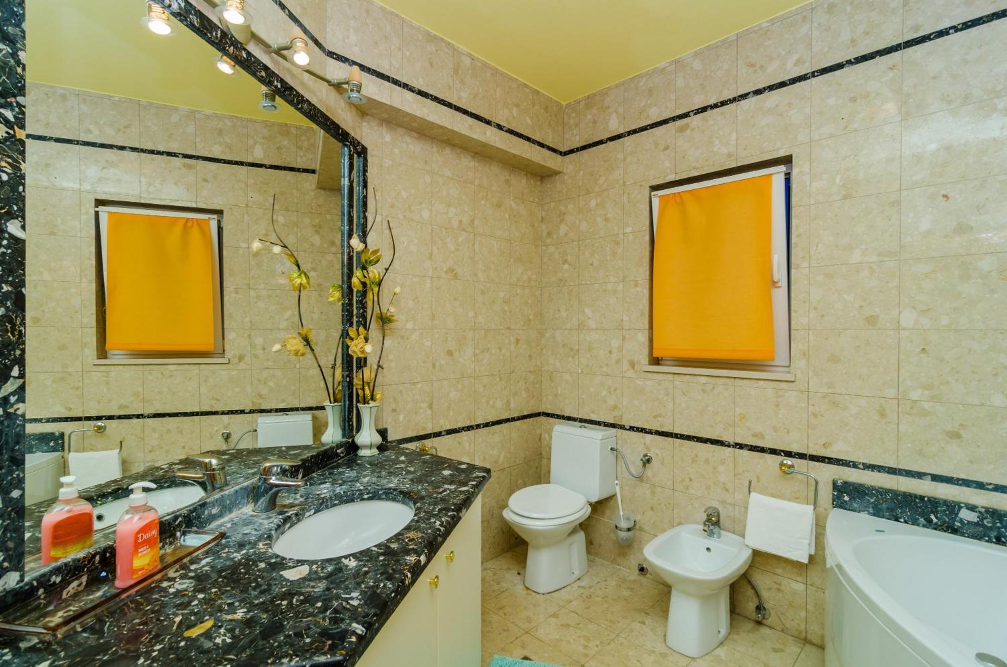 Deluxe President Suite