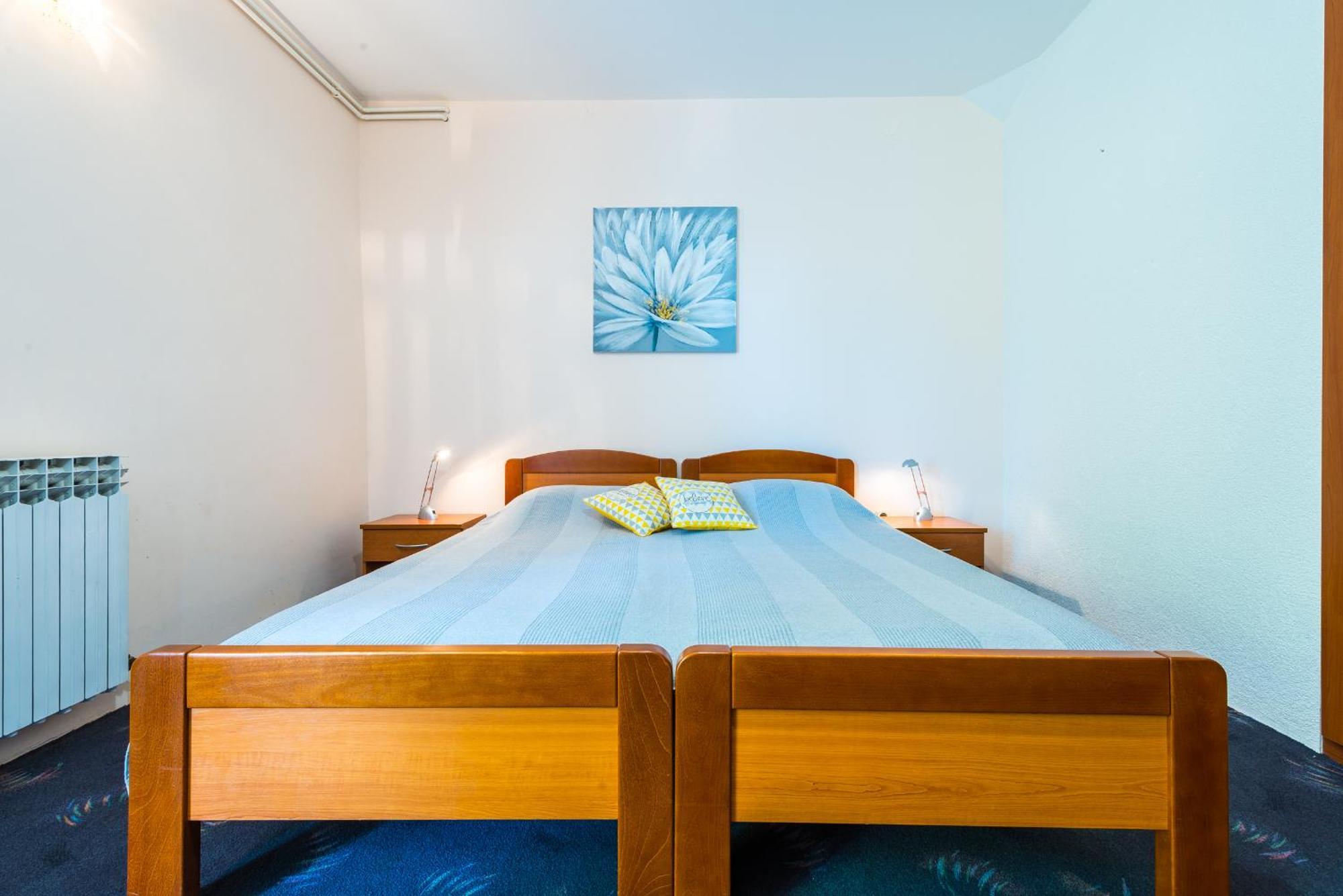 Double Room Terrace Garden View
