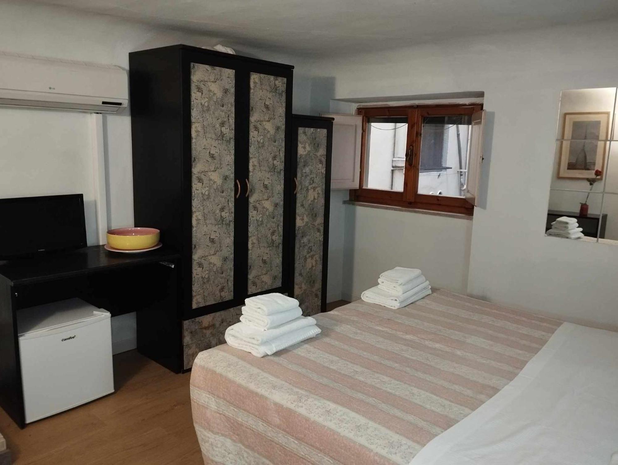 Economy Double Room