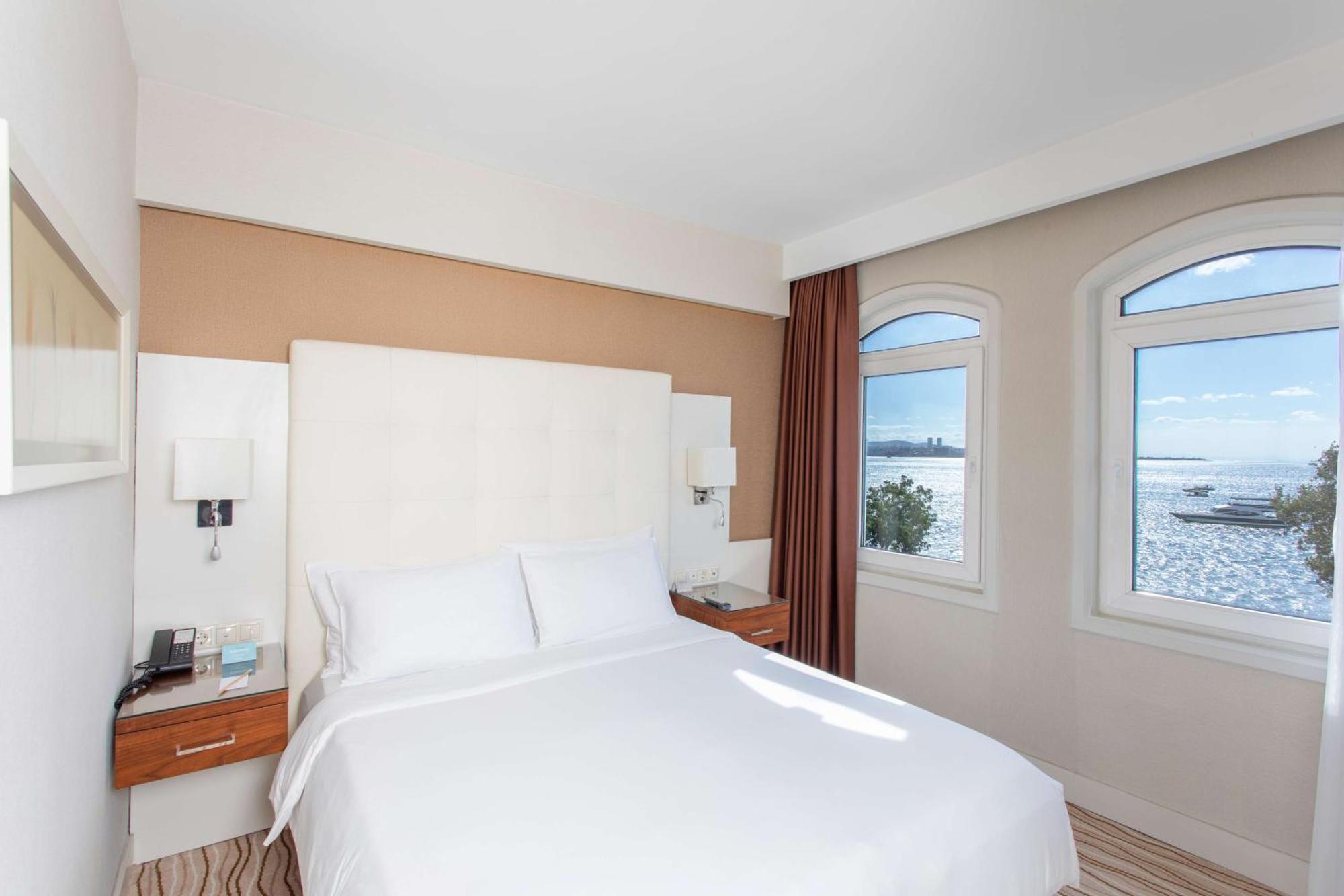 Superior Room Balcony Sea View Non-Smoking