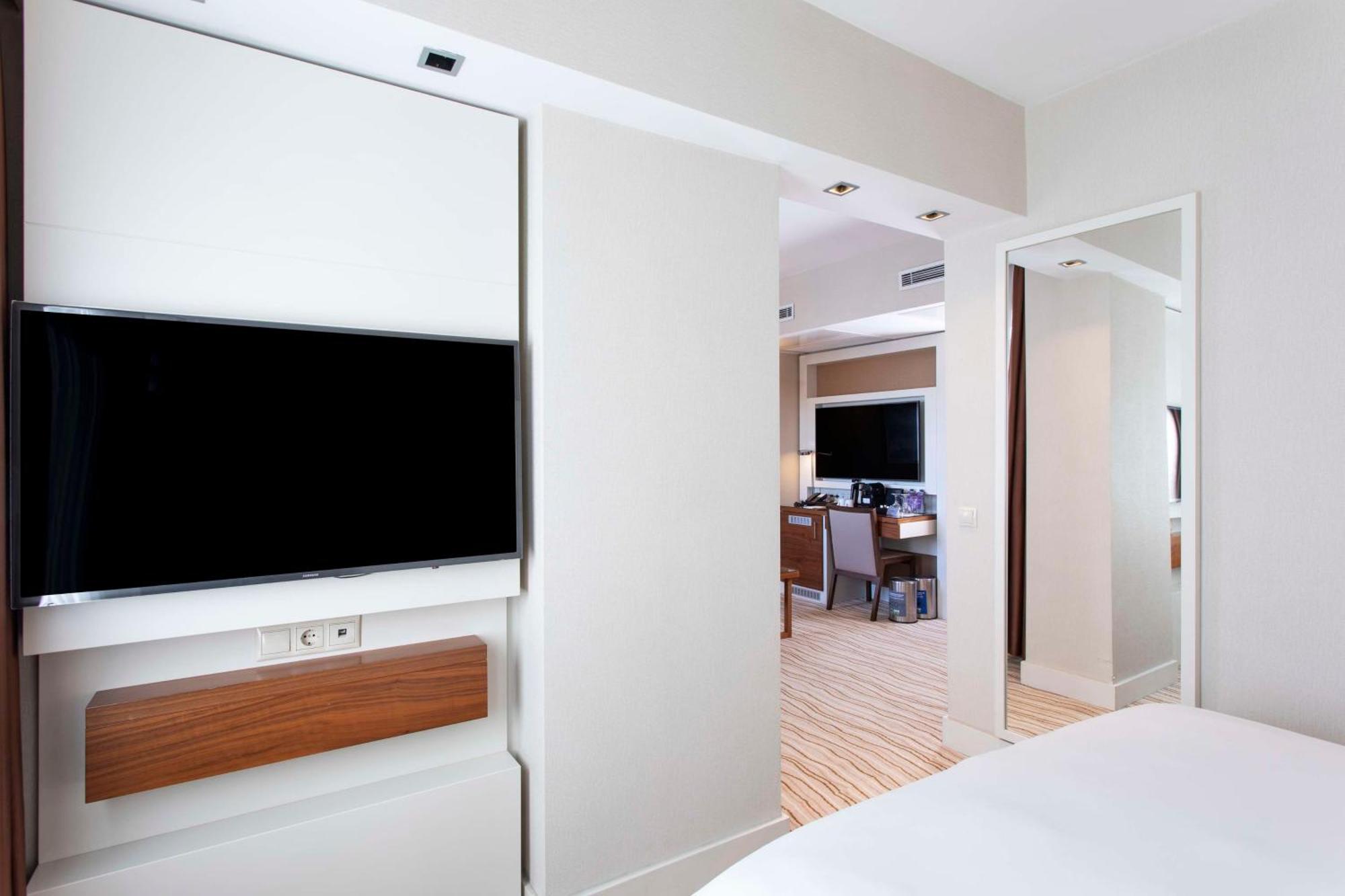 Superior Room Balcony Sea View Non-Smoking
