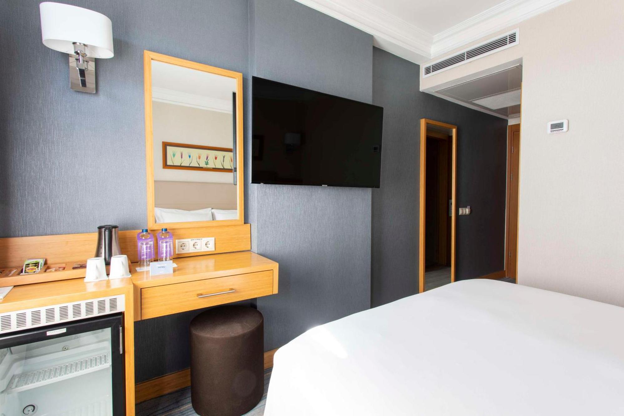 Standard Room Sea View Non-Smoking