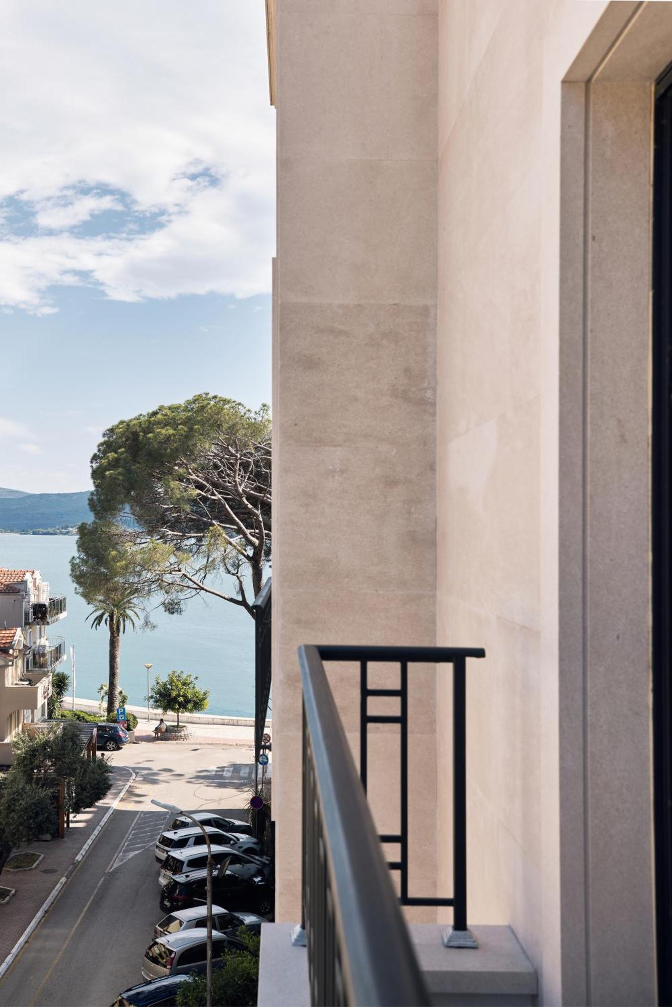Suite Side Sea View