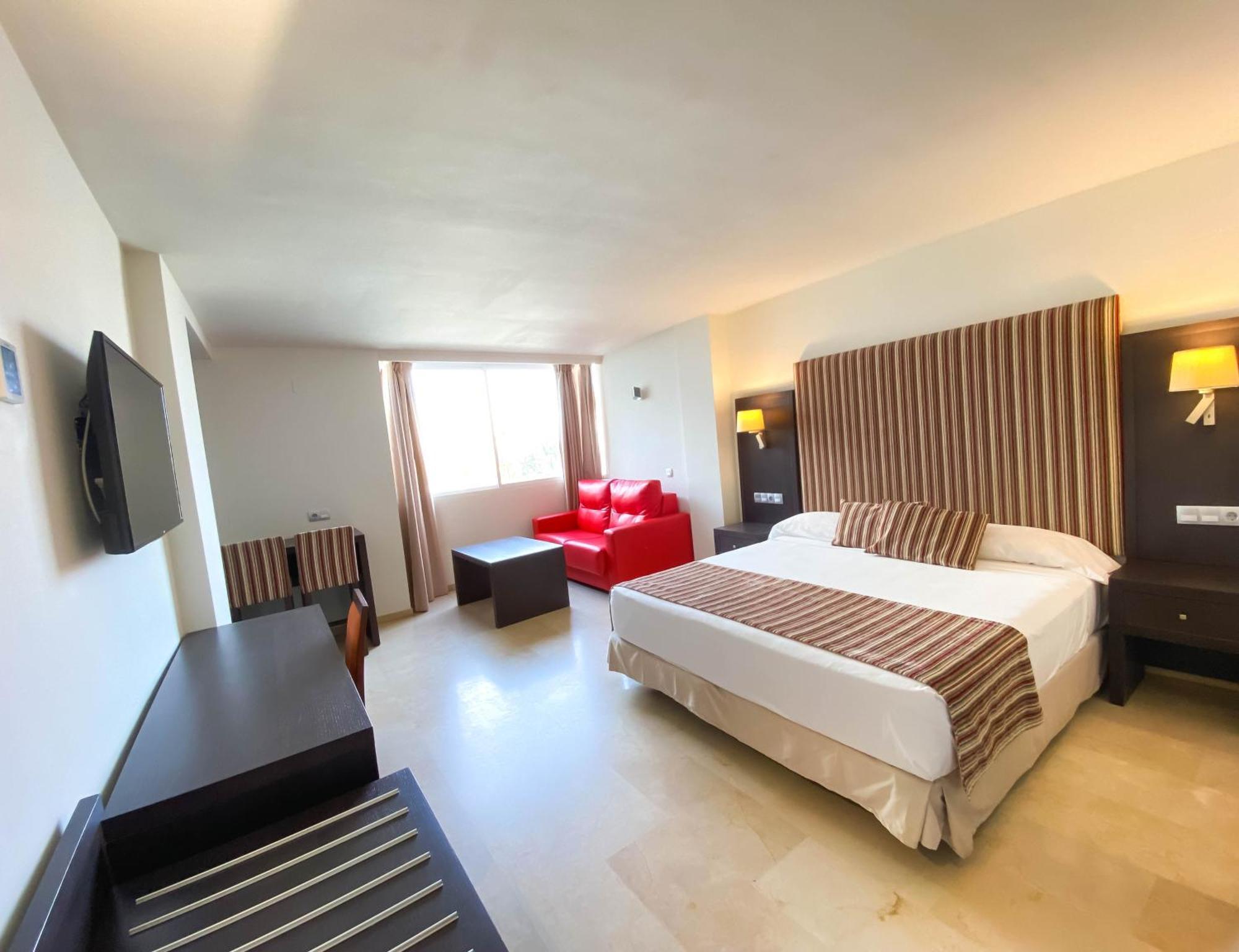 Standard Junior Suite,1532923642:JPEG