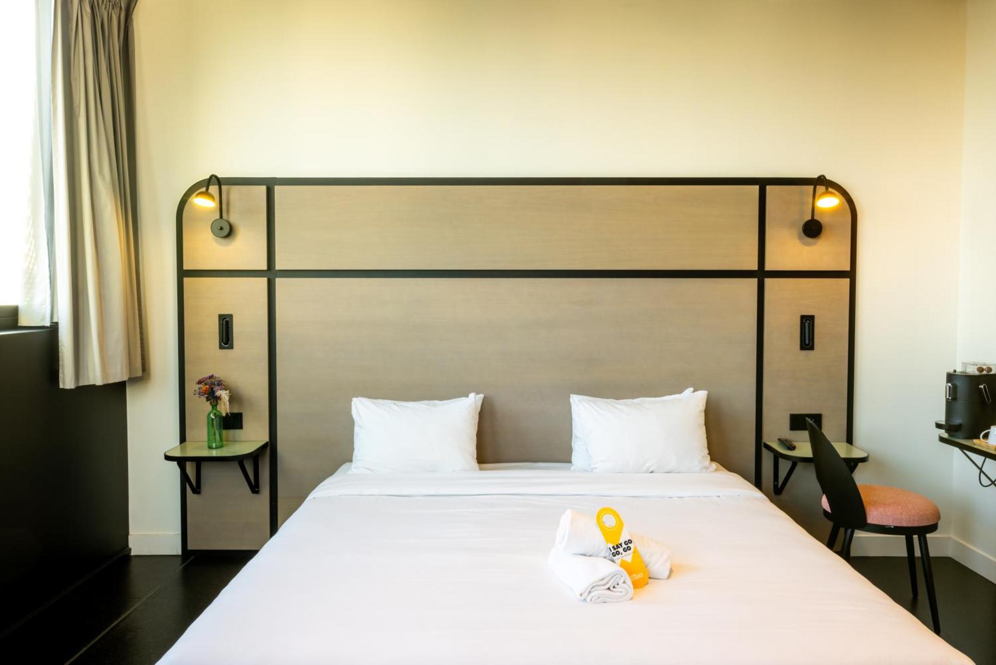 Double or Twin Room with View,1533003097:JPEG