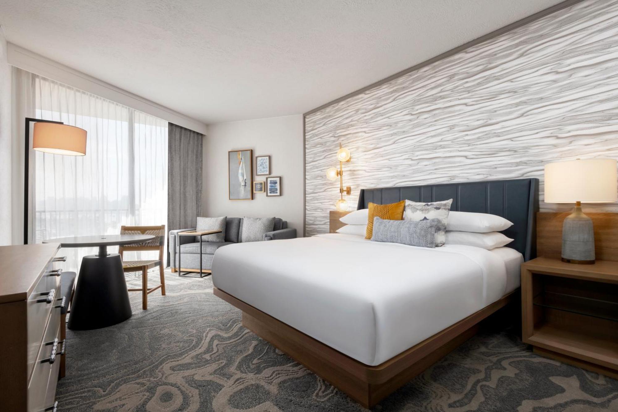 Camera Tradizionale con 1 Letto King-Size - Marina Tower