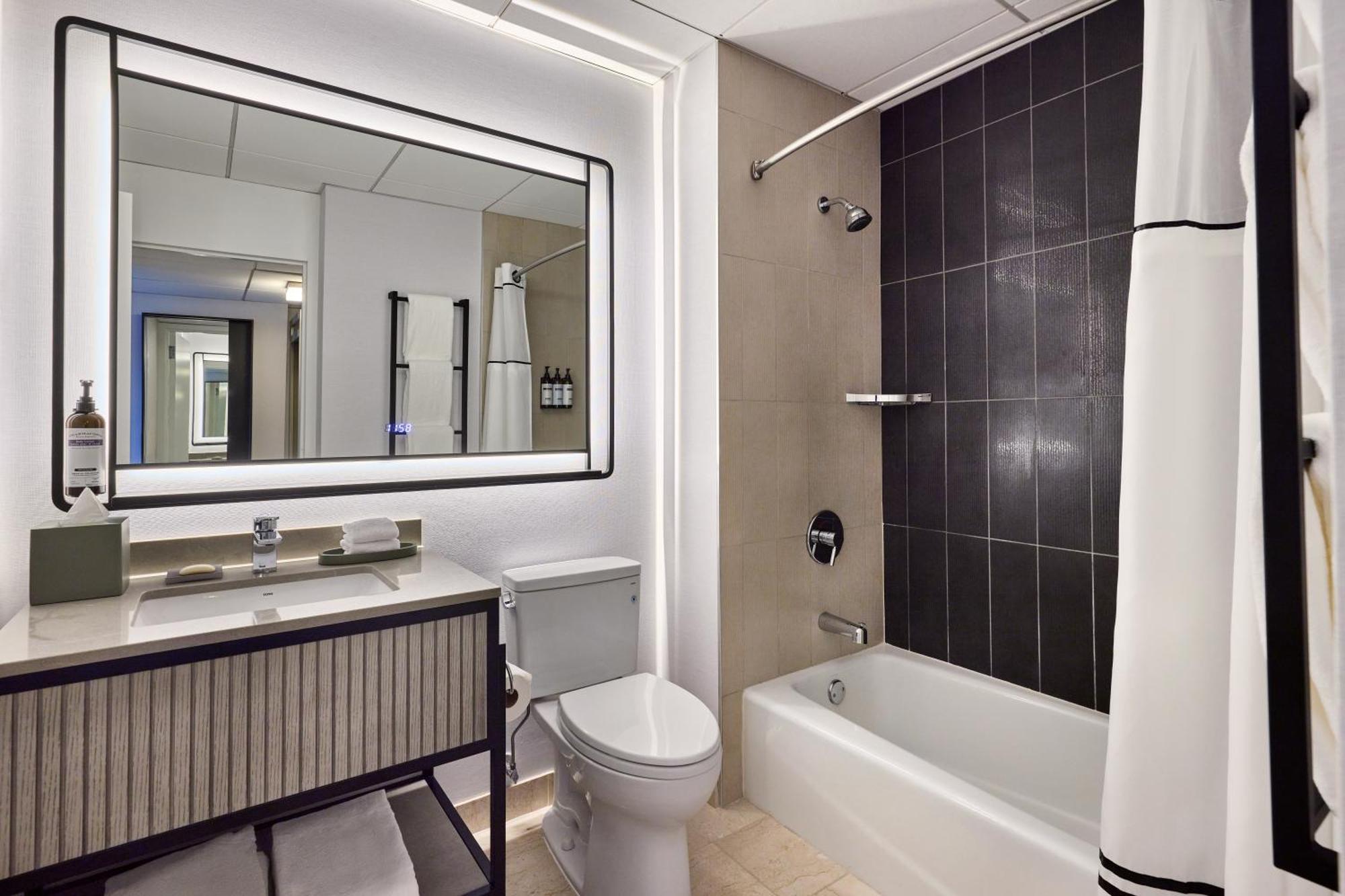 Quarto Queen com 2 Camas Queen-size - Piso Superior