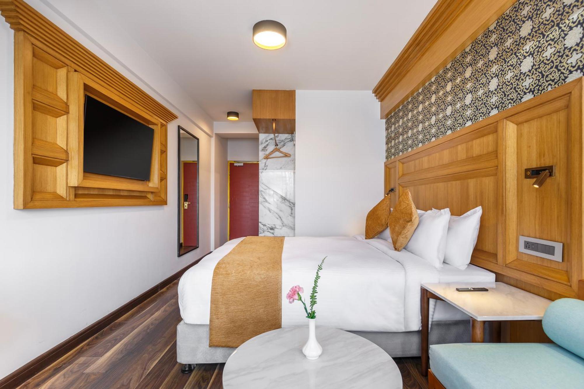 Deluxe Double or Twin Room