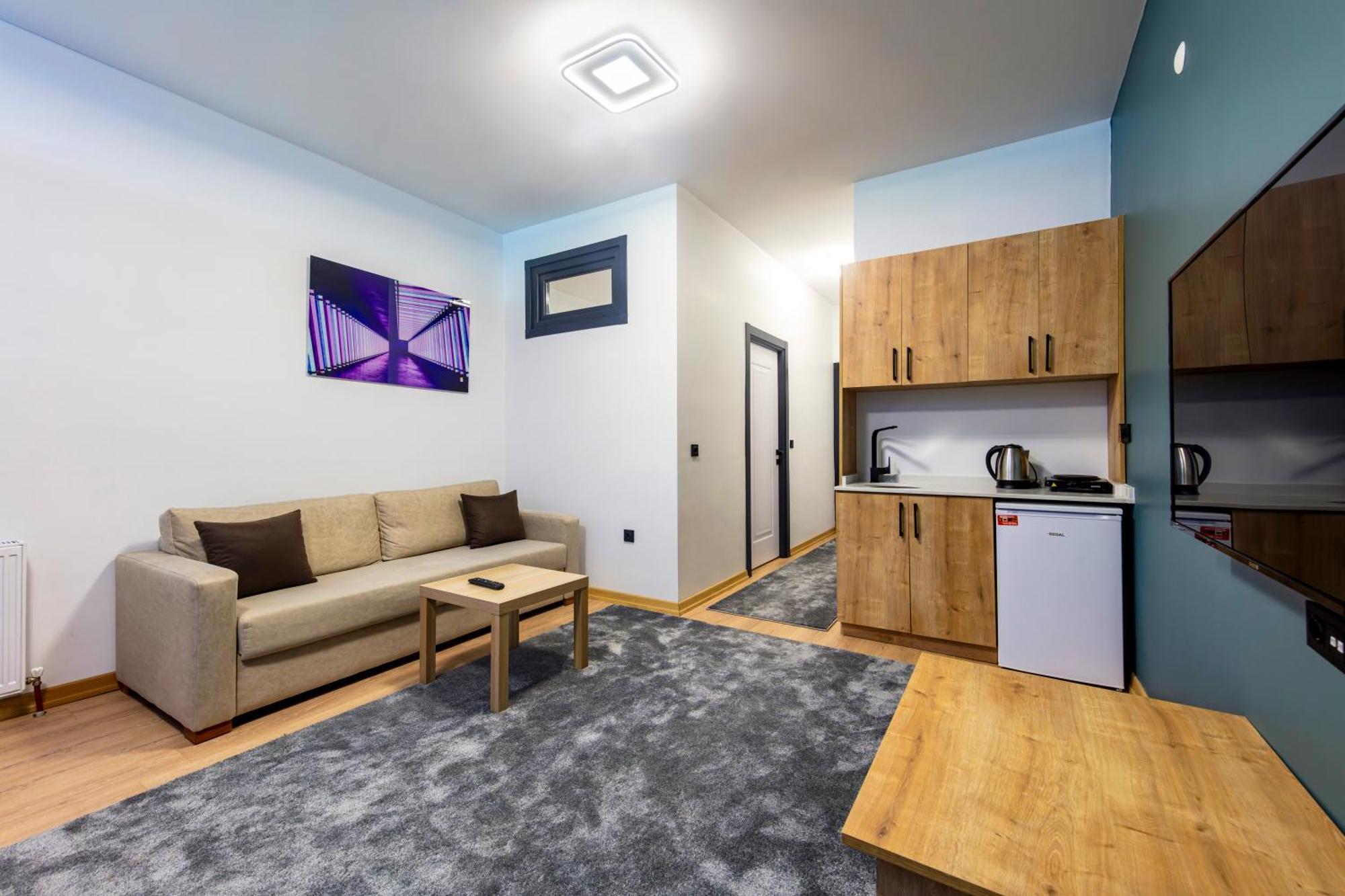 Deluxe Apartment
