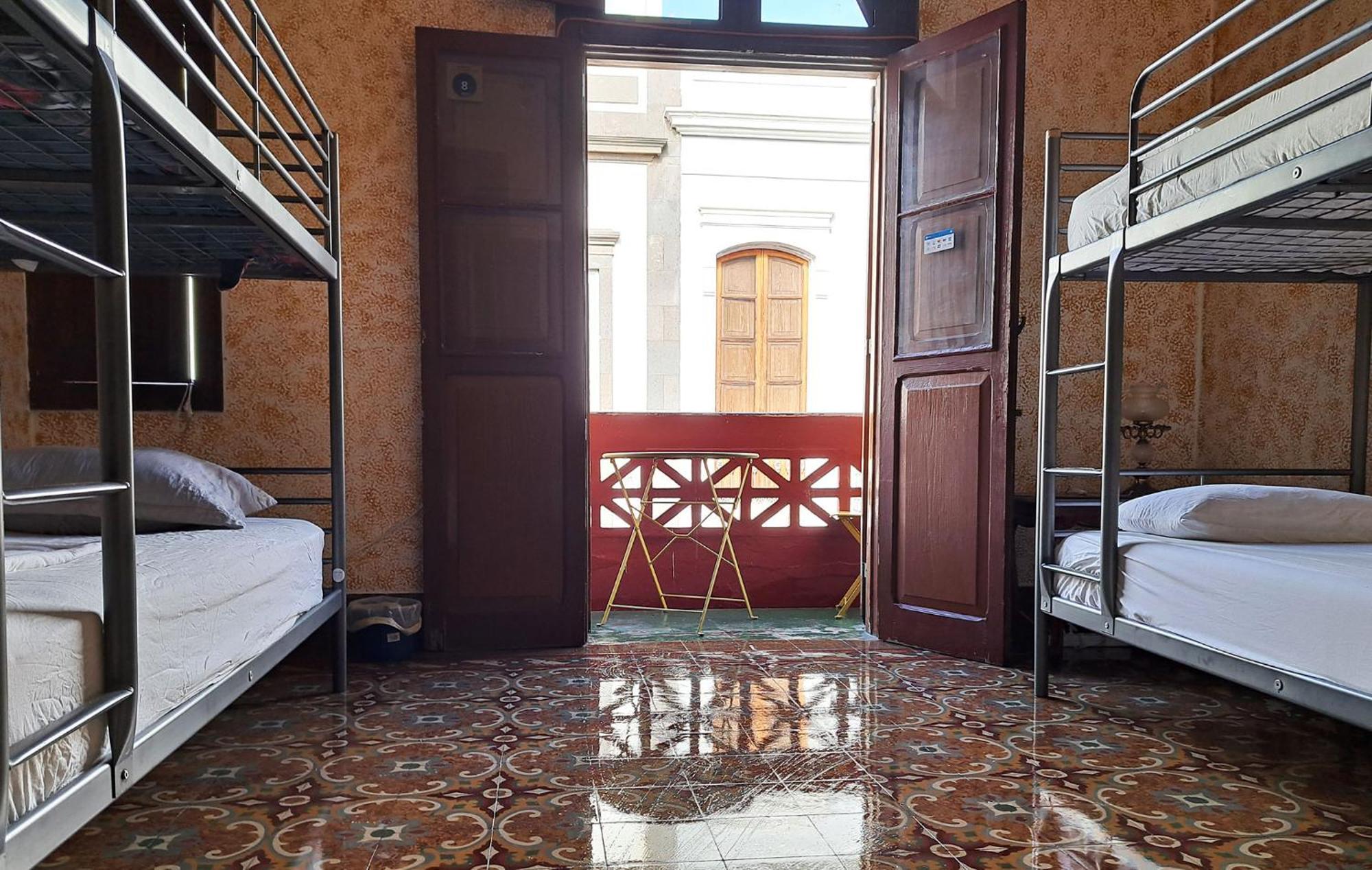 Bed 4-Bed Mixed Dormitory Room