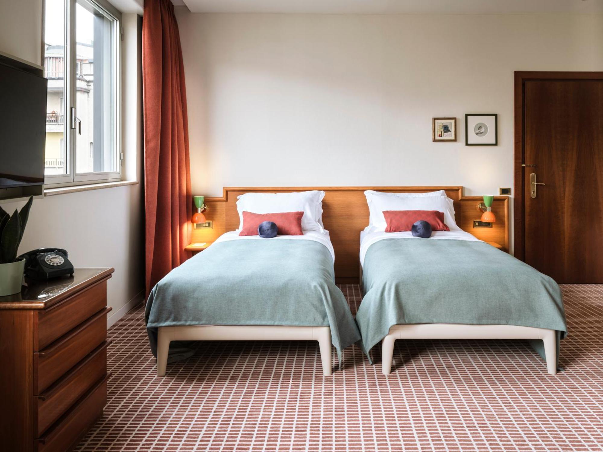 Large Double Room