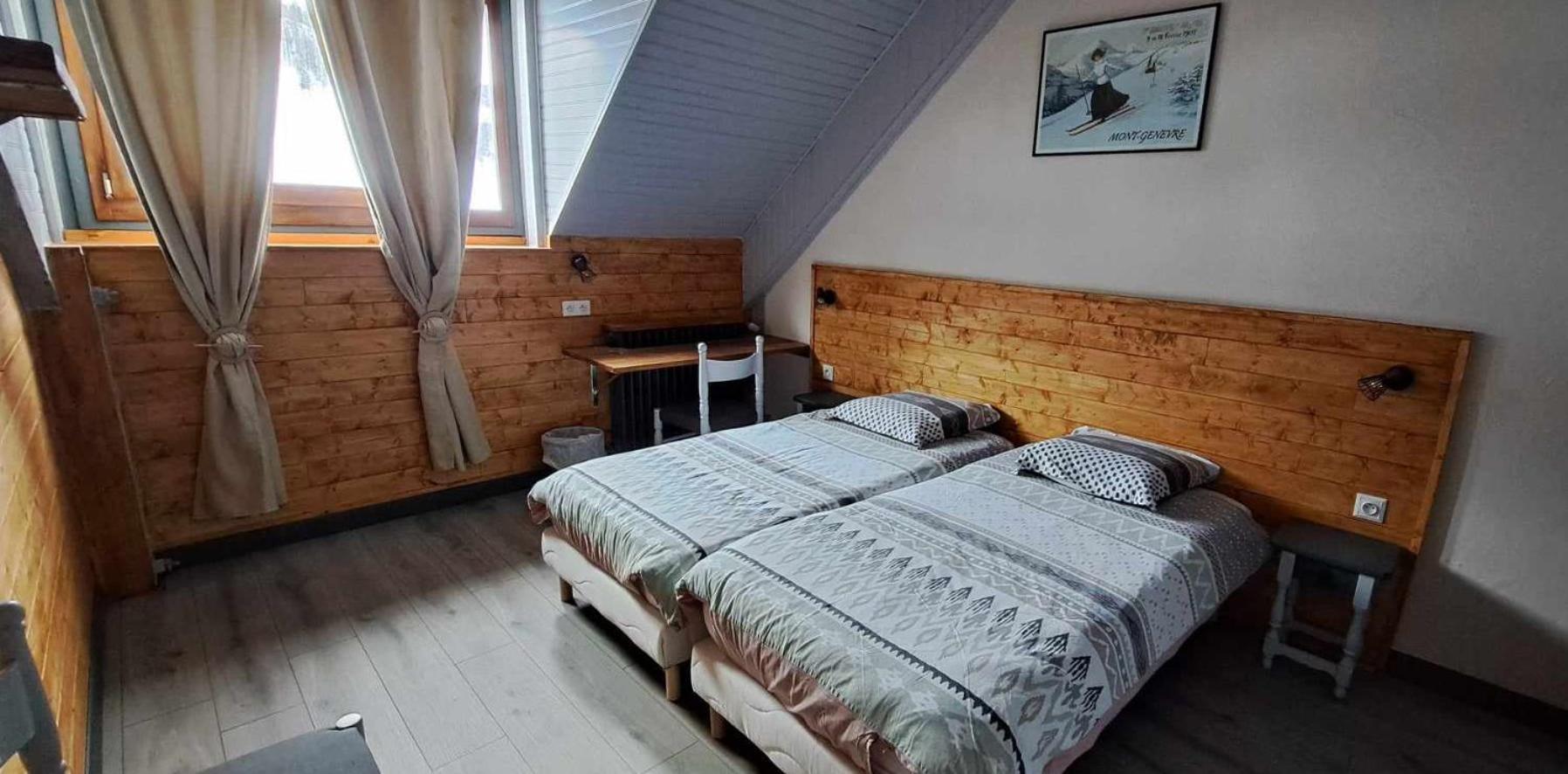 Twin Room Mountain View South