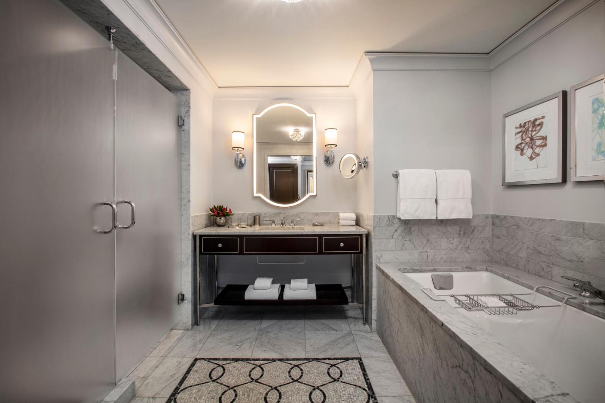 Chambre Lit King-Size Deluxe avec Cheminée