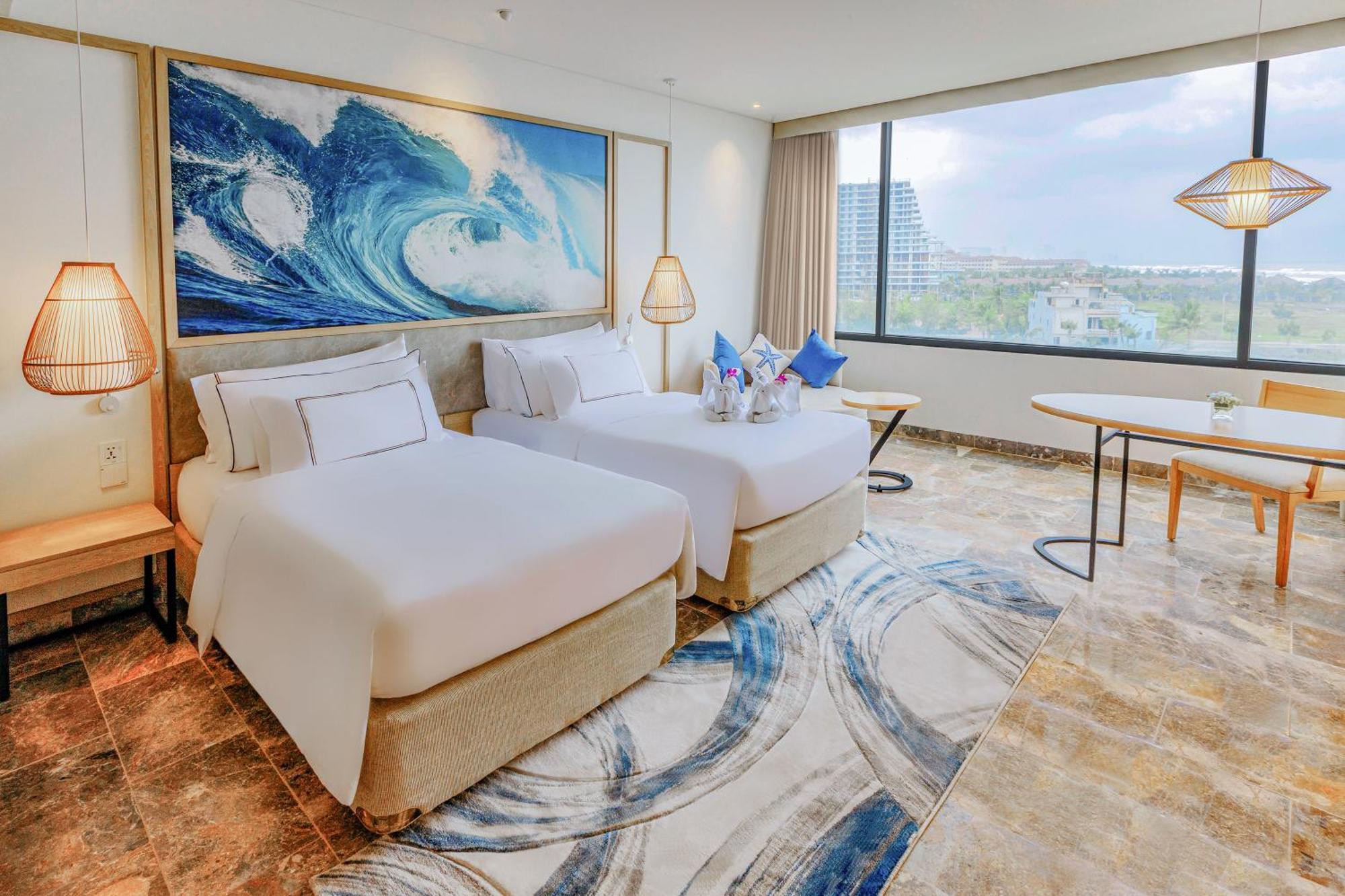 Deluxe Double or Twin Room Bathtub Daily Guest Activities