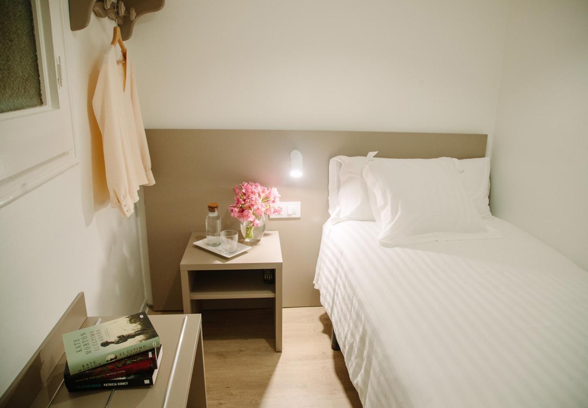 Economy Single Room