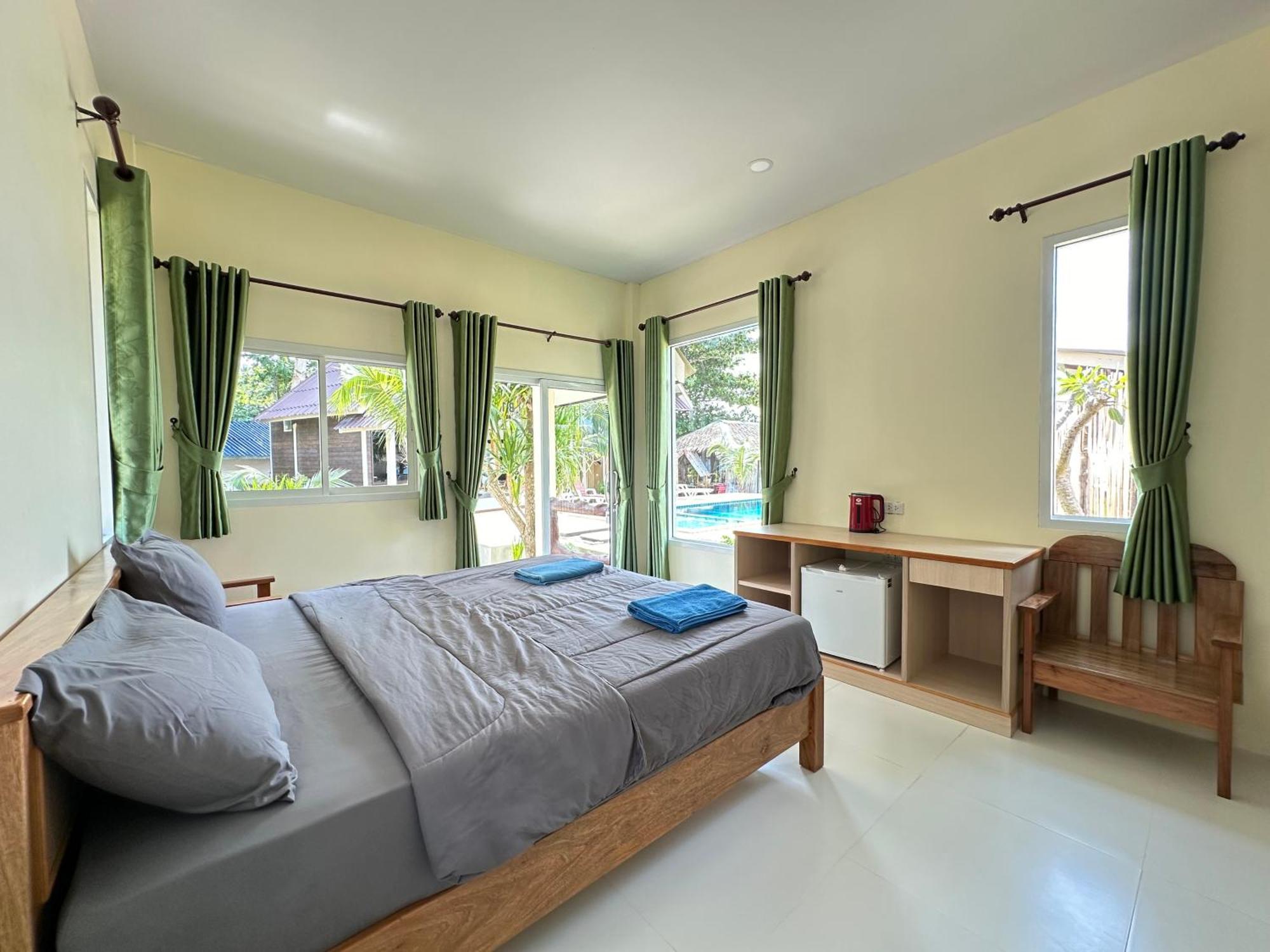 Superior King Suite
