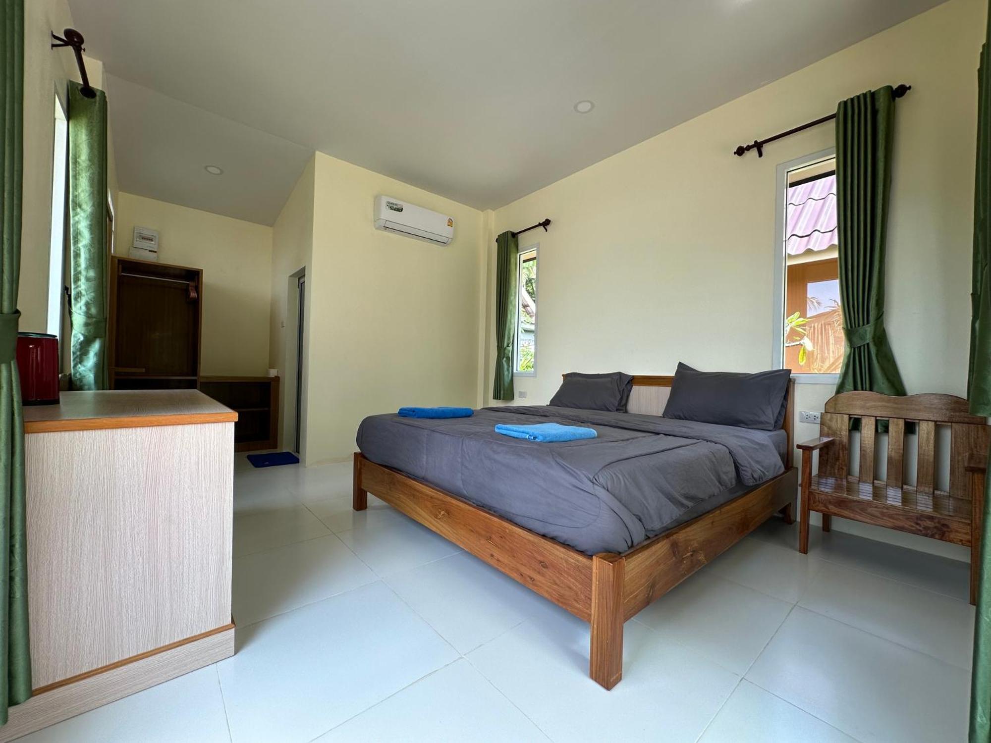 Superior King Suite