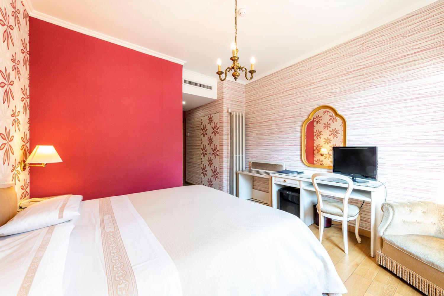 Double or Twin Room with Partial Lake View