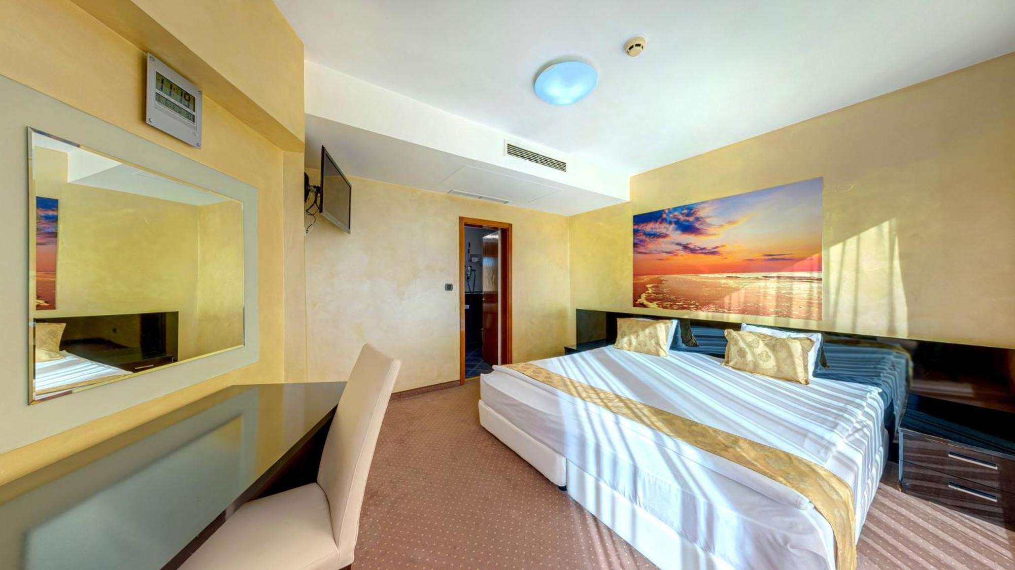 Double Room Underground