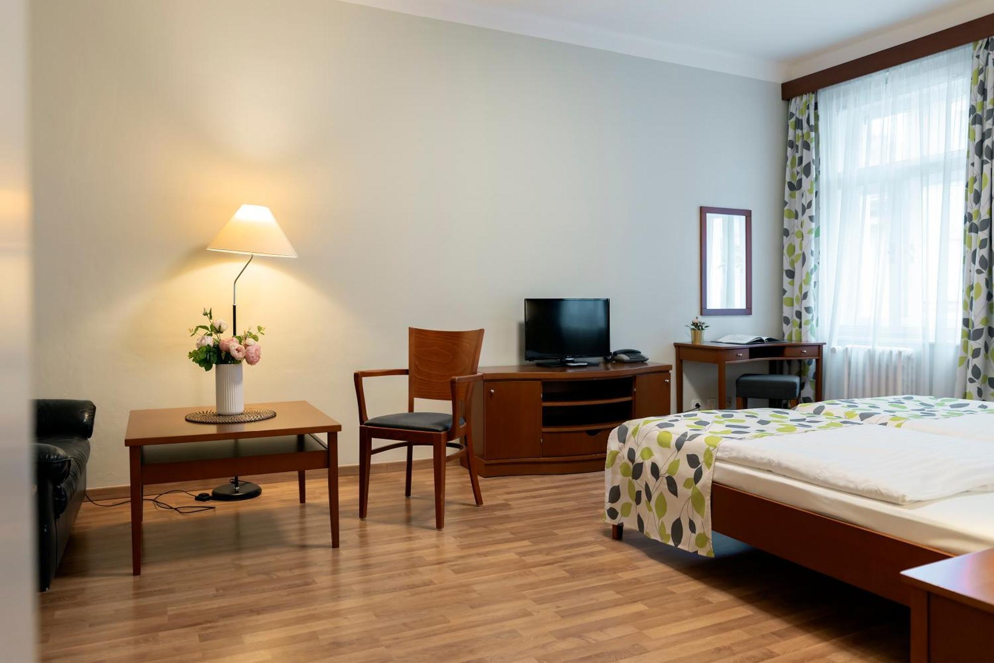 Superior Apartment Twin Beds