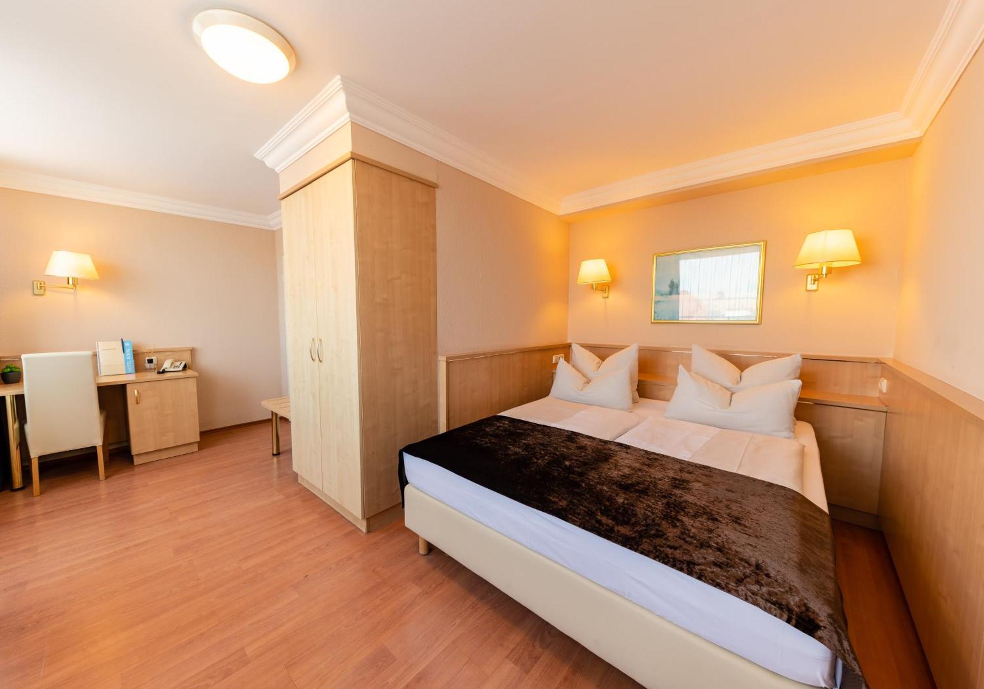 Twin Room,117228055:JPEG