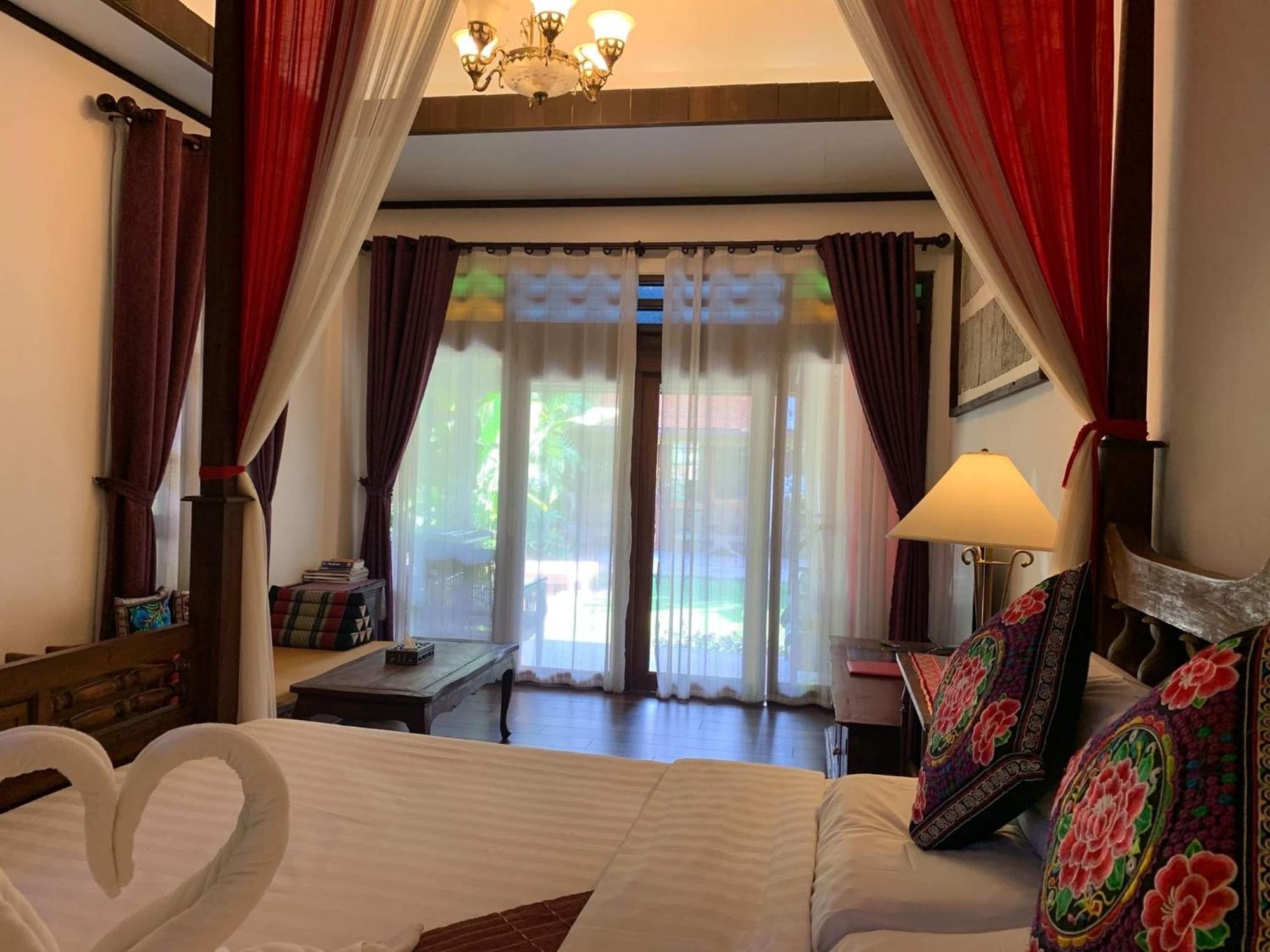 Deluxe Double Room Bath
