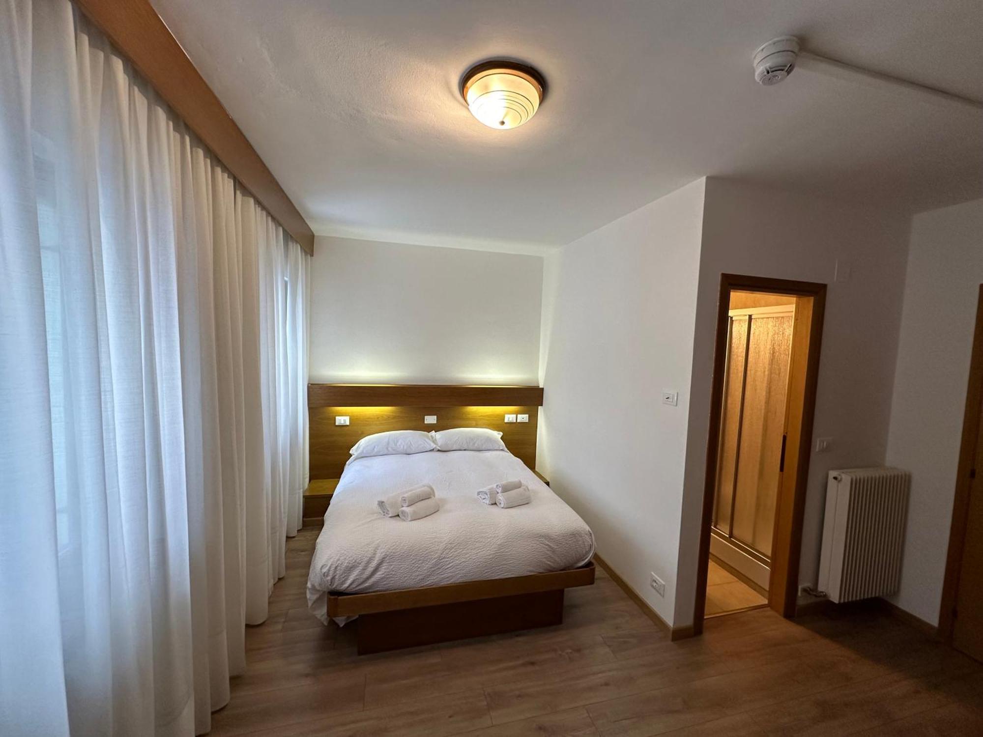 Double Room Mountain View