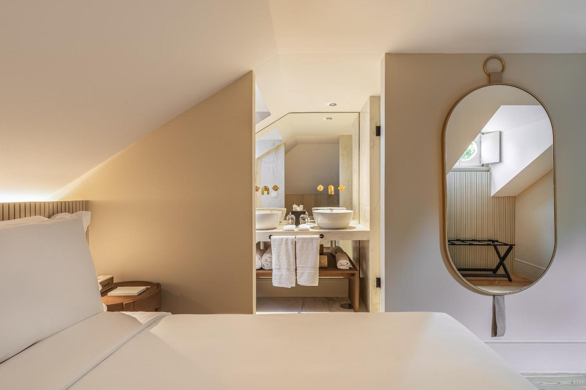 Attic Room Park View