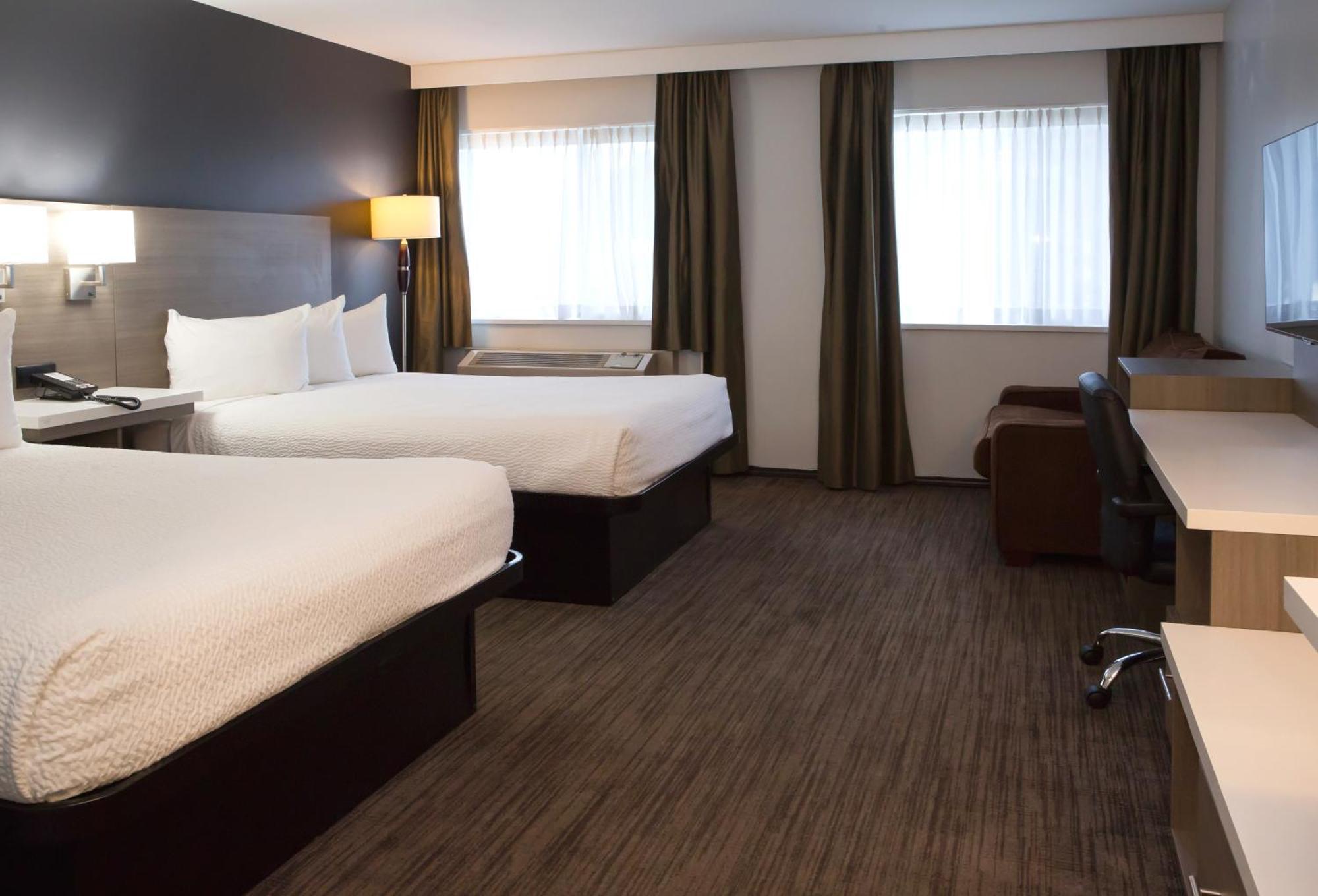 Deluxe Queen Room Two Queen Beds Non-Smoking