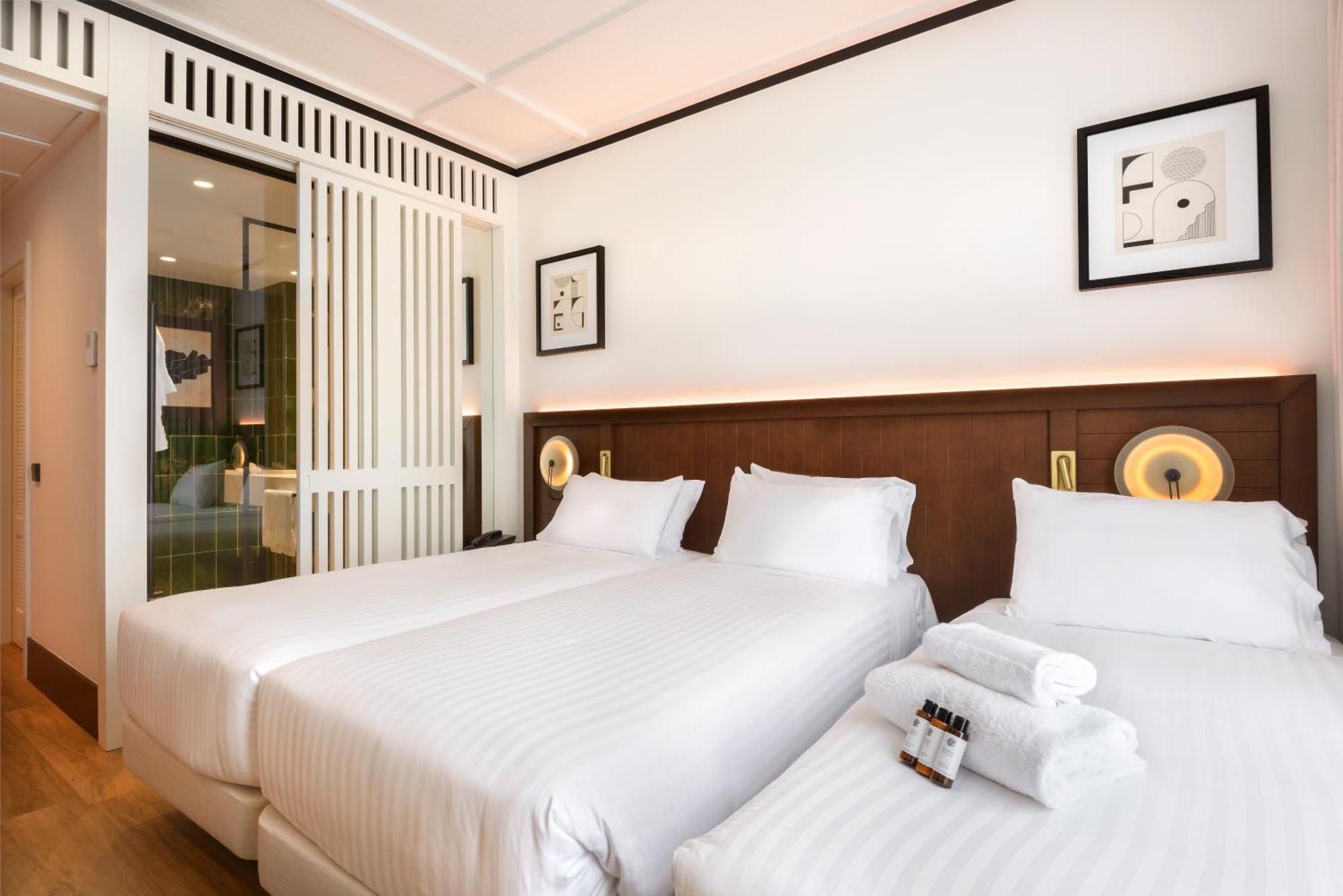 Triple Room,1538477695:JPEG