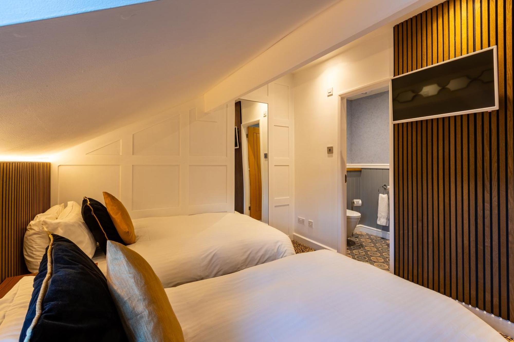 Premier Twin Room