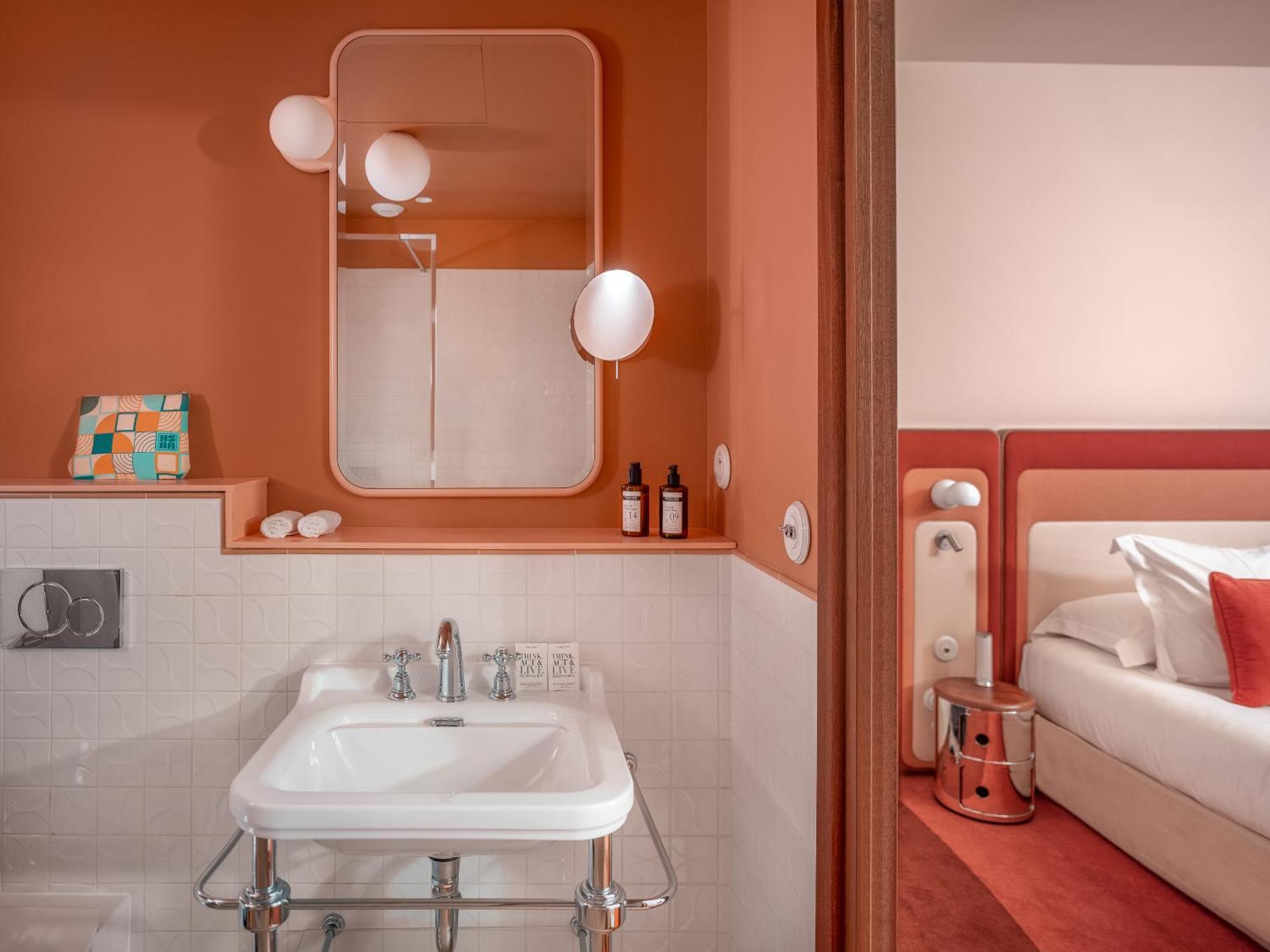 Deluxe Double or Twin Room Access to Wellness area & whirlpool on request