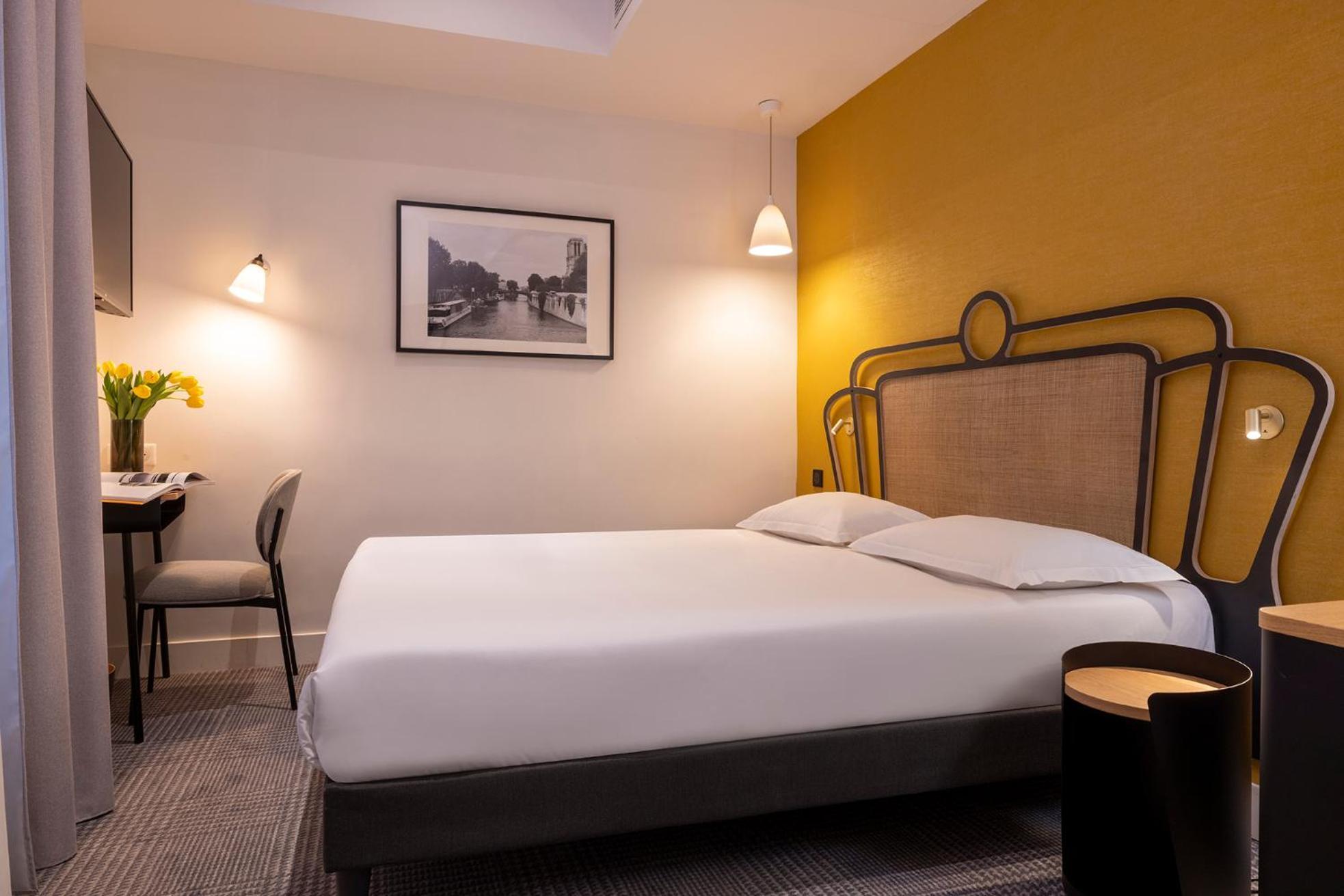 Classic Double Room