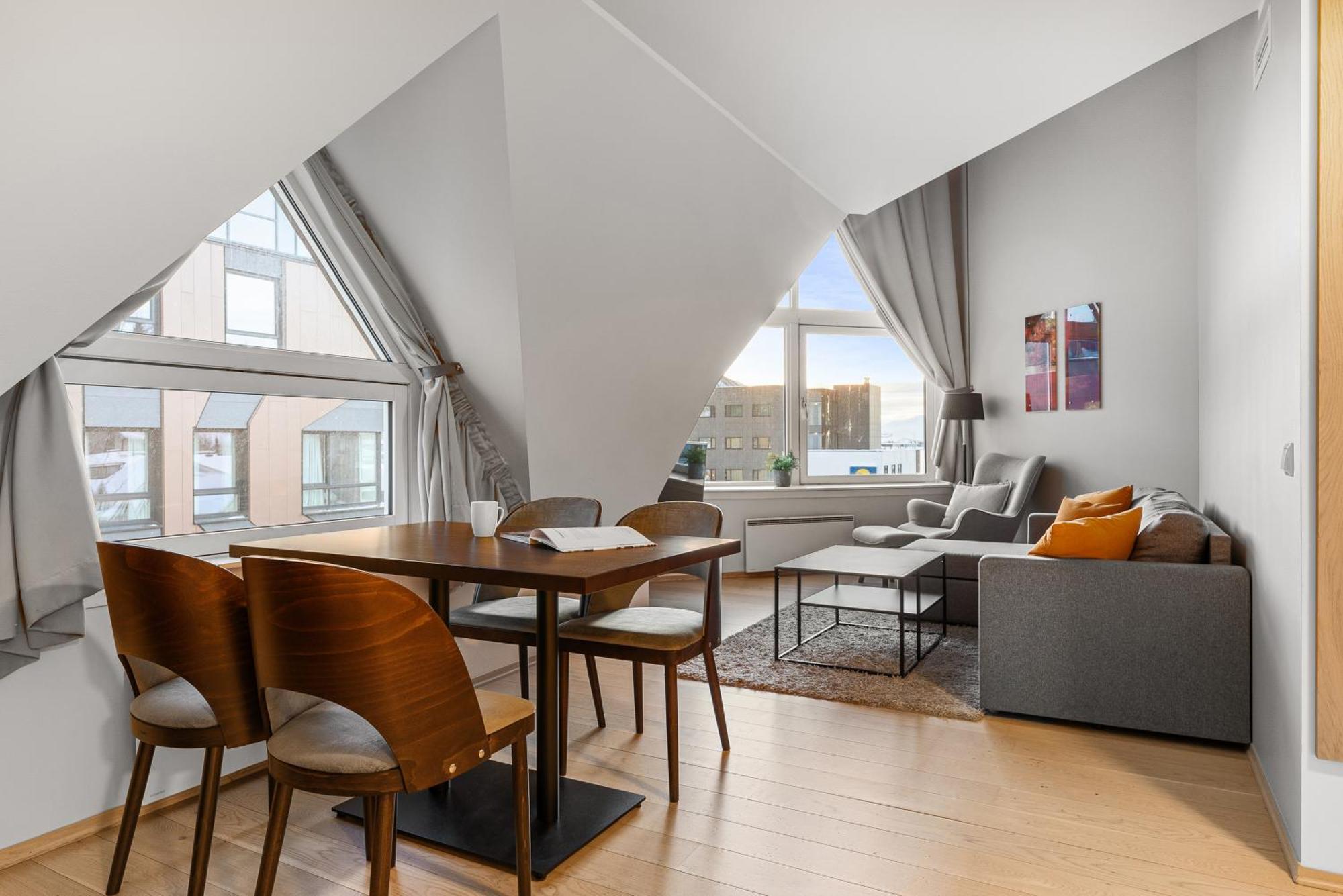 Deluxe Suite