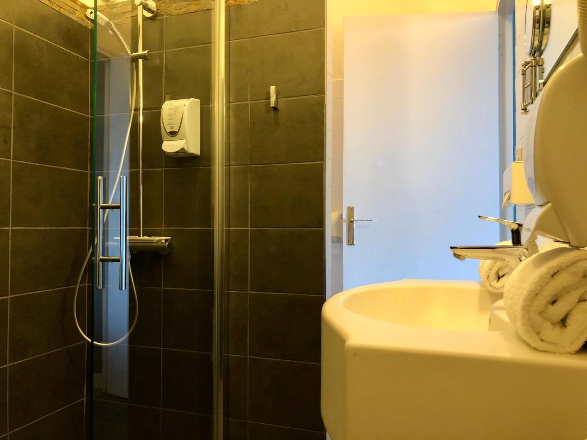 Quarto Duplo ou Twin com Vista Rua
