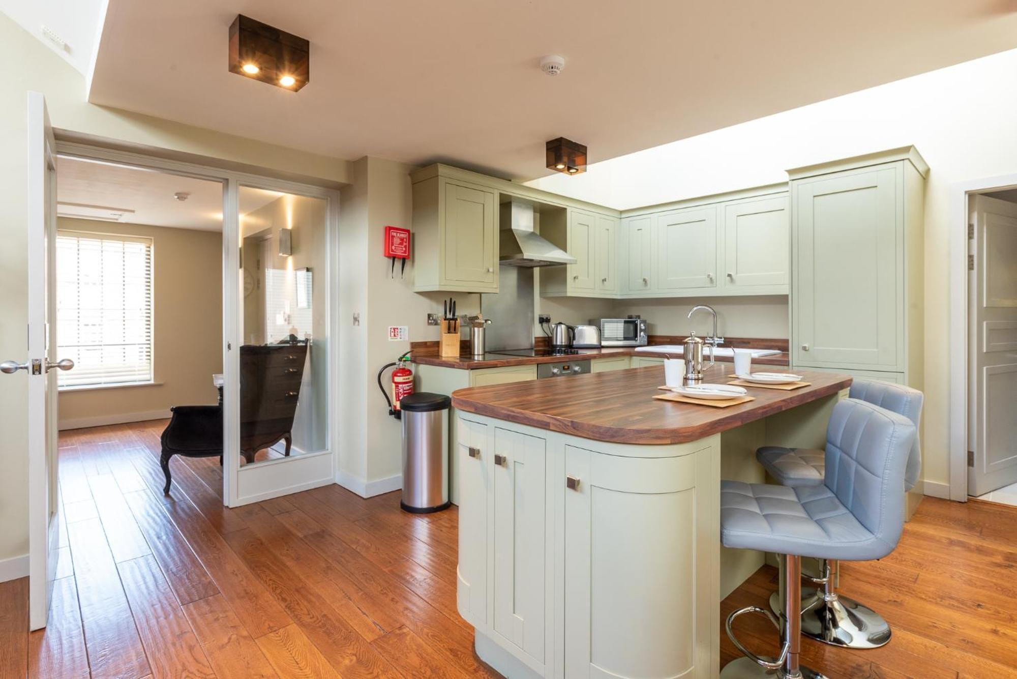 Two-Bedroom Deluxe Apartment Micklegate Courtyard