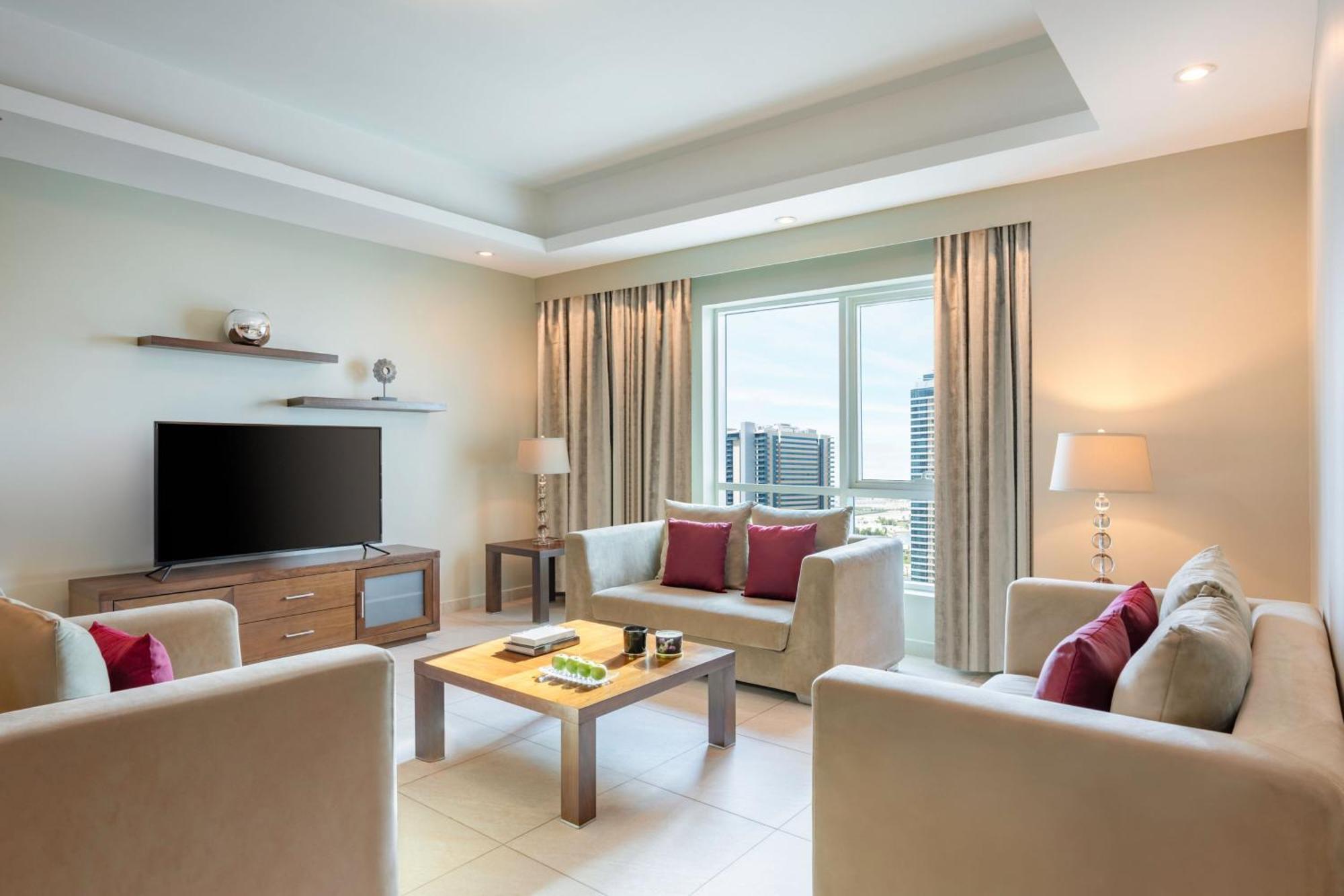 Deluxe 3 Bedroom Apartment