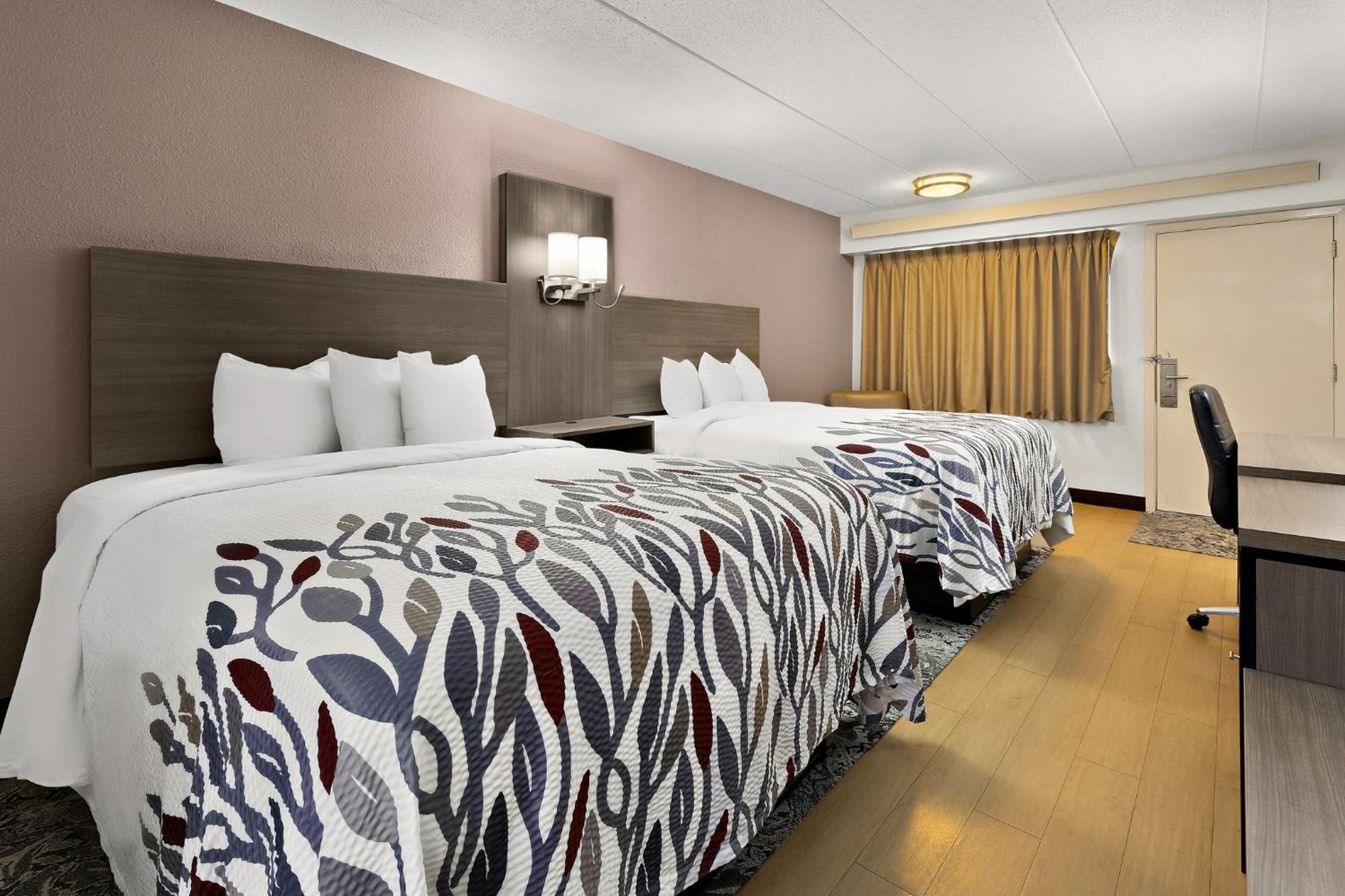 Standard Zimmer mit 2 Doppelbetten – Nichtraucher