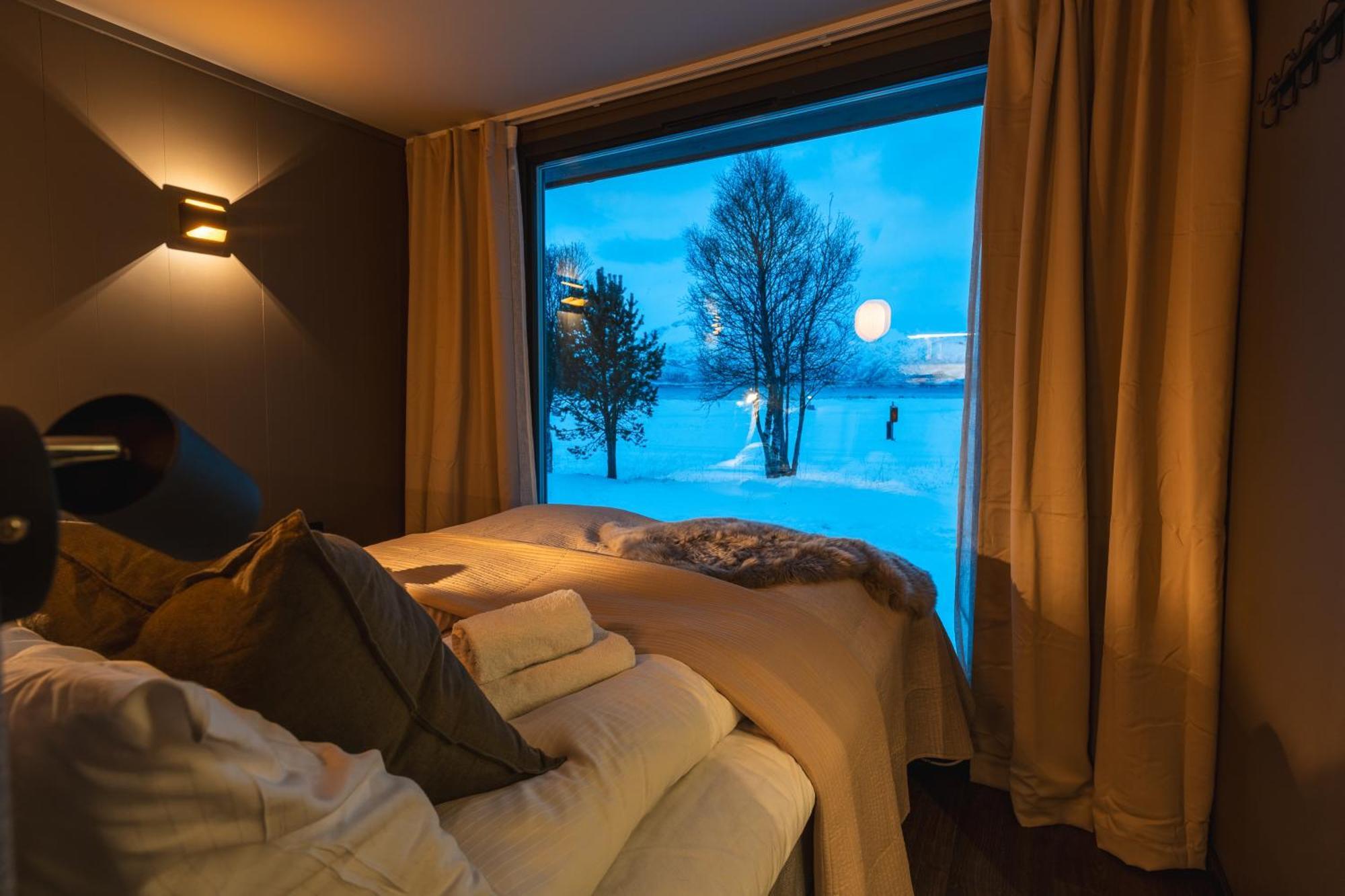 Aurora Glass cabin