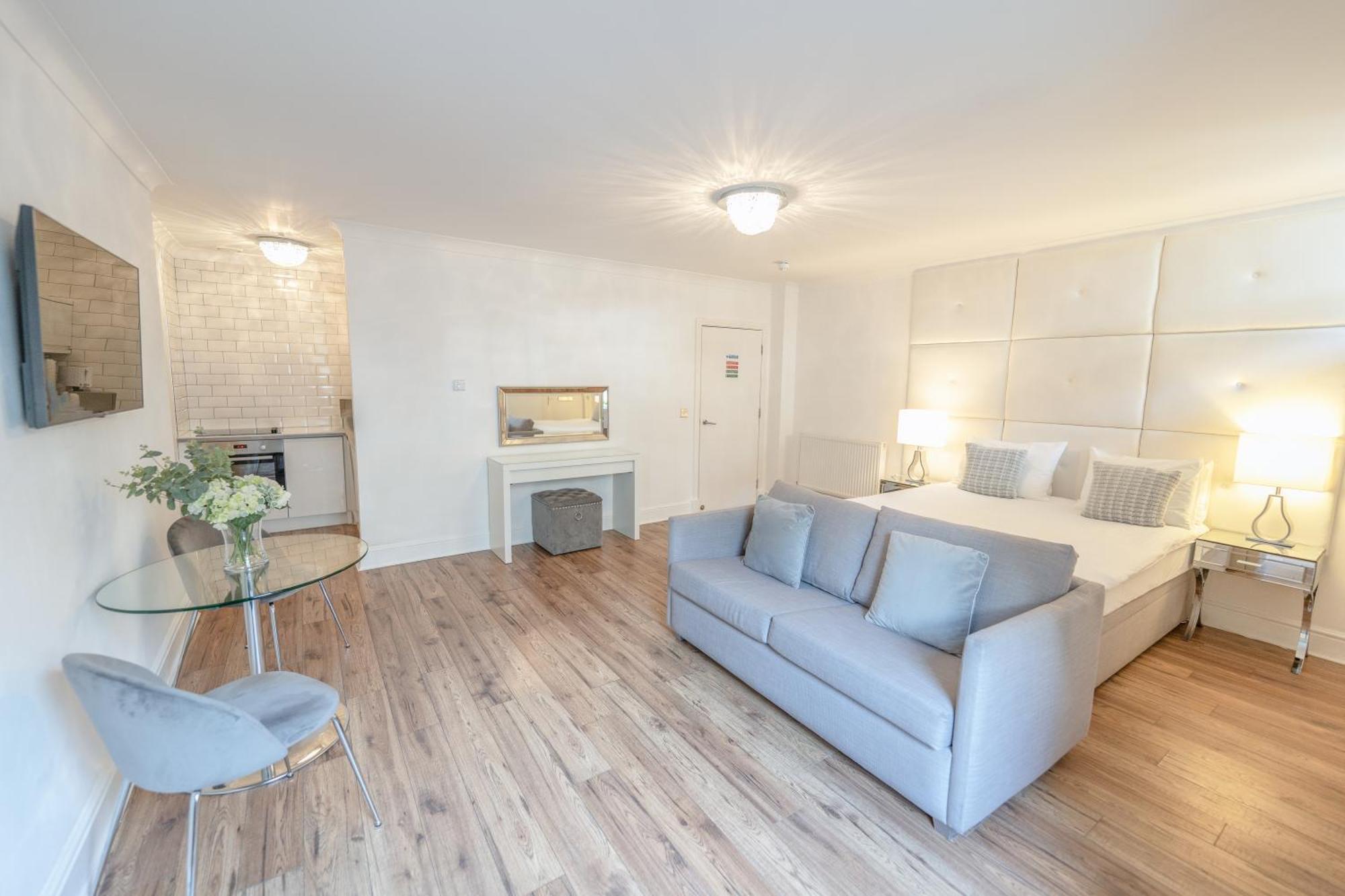 Studio Apartment