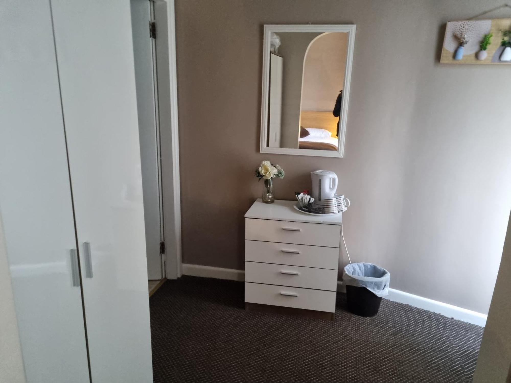 Double Room Private Bathroom