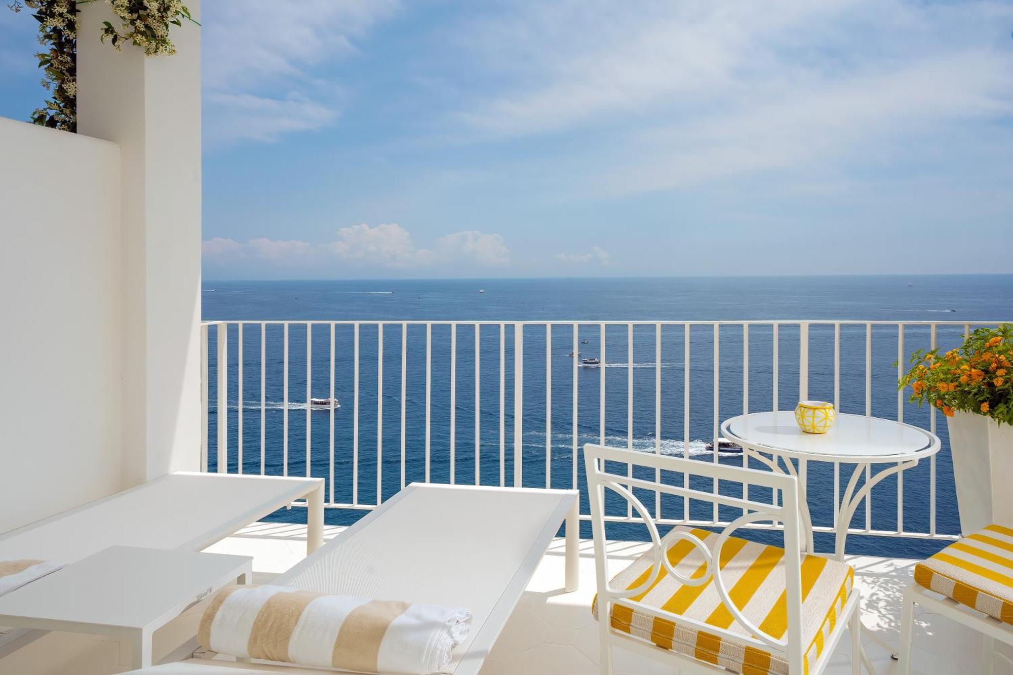 Deluxe Room Sea View