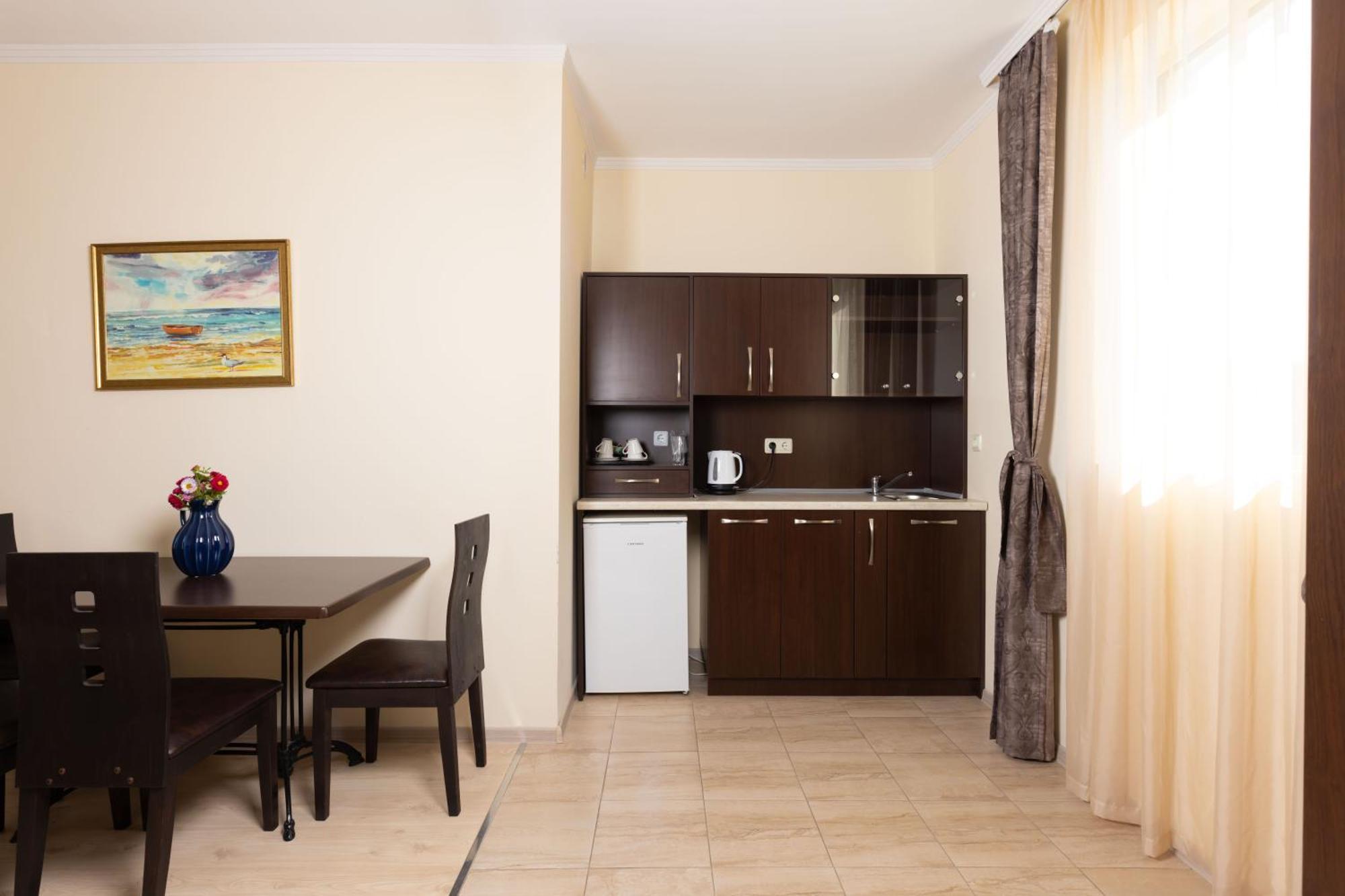 Two-Bedroom Suite,1541166748:JPEG
