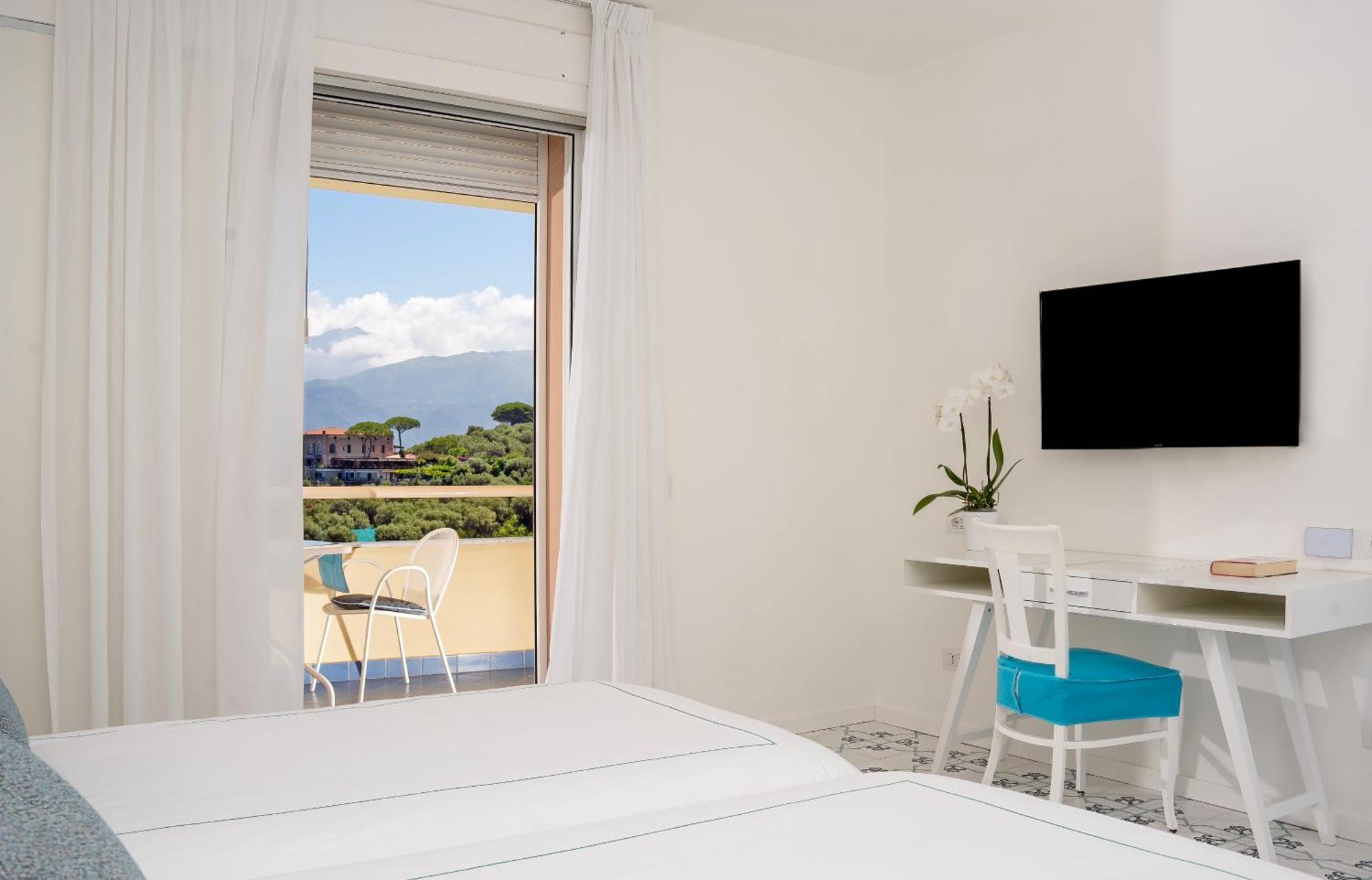Double or Twin Room Balcony Sea View