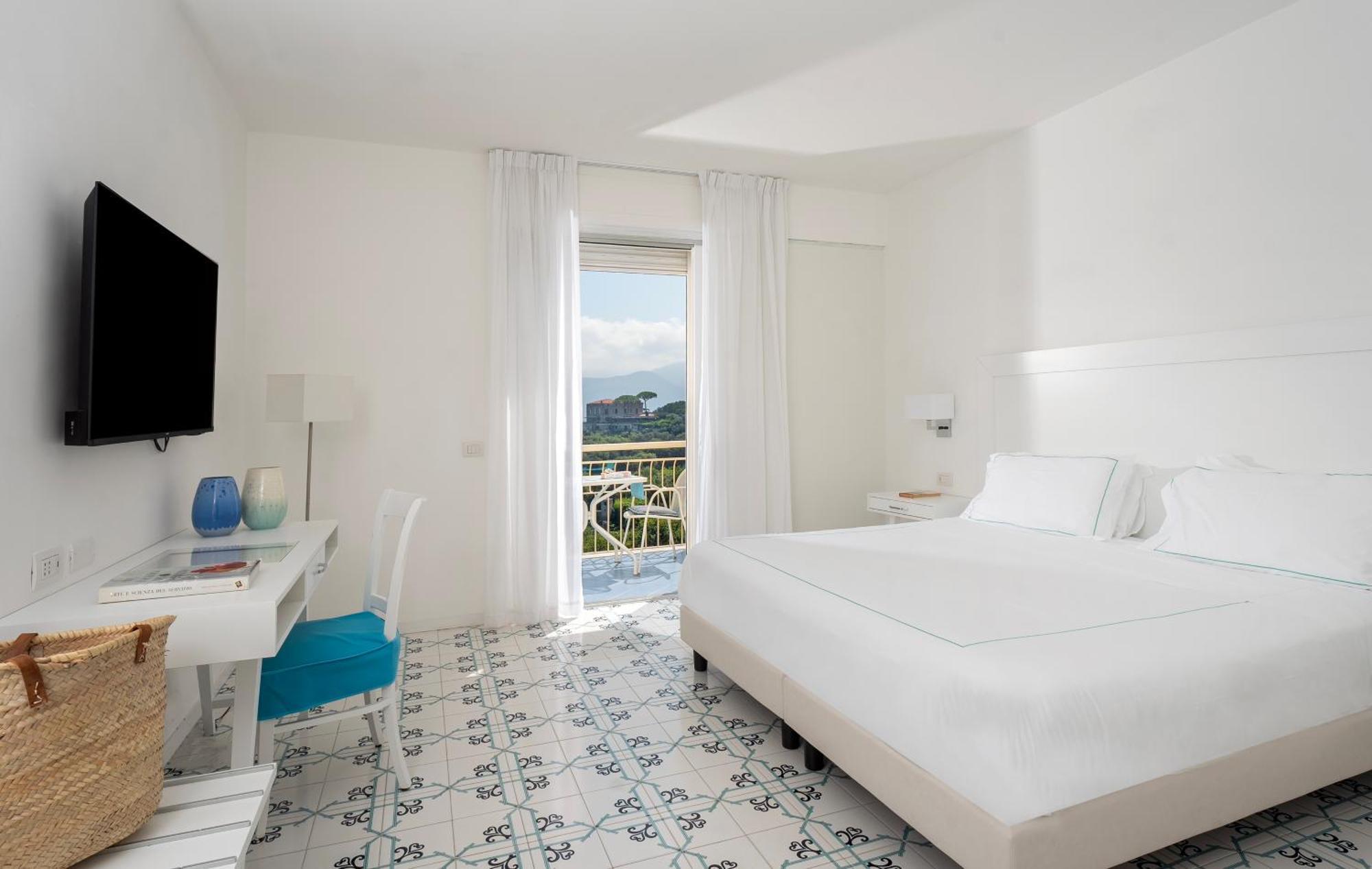 Double or Twin Room Balcony Sea View