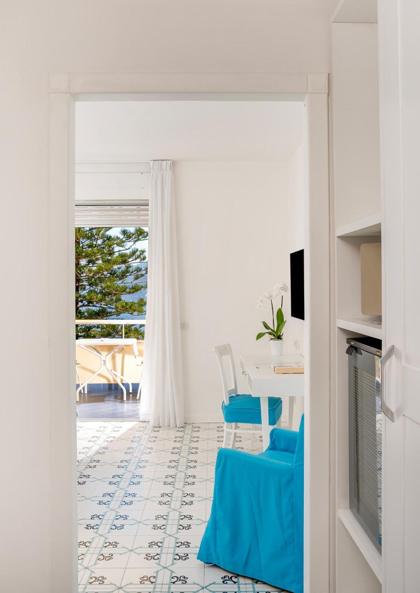Double or Twin Room Balcony Sea View