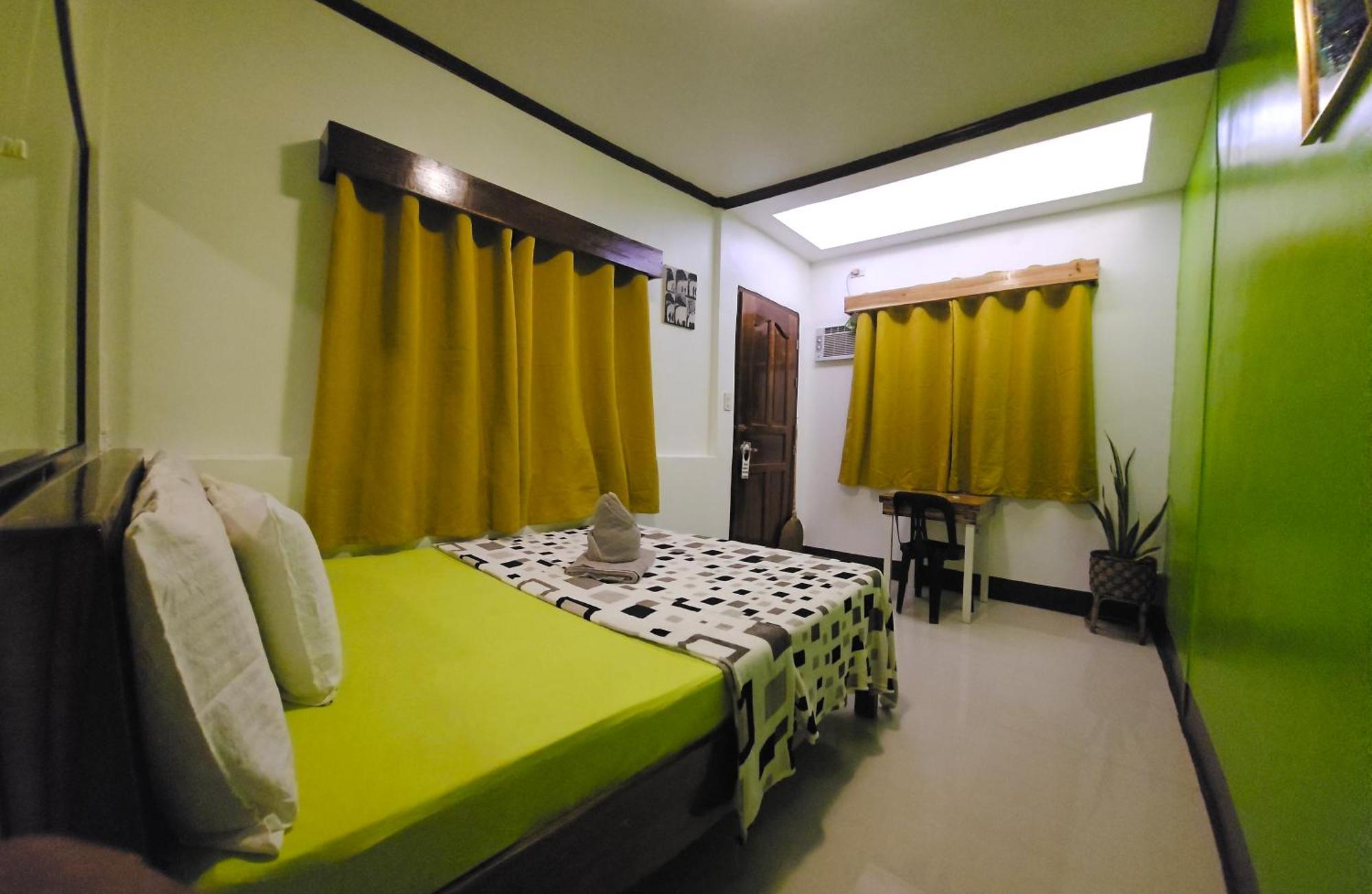 Deluxe Double Room Side Sea View