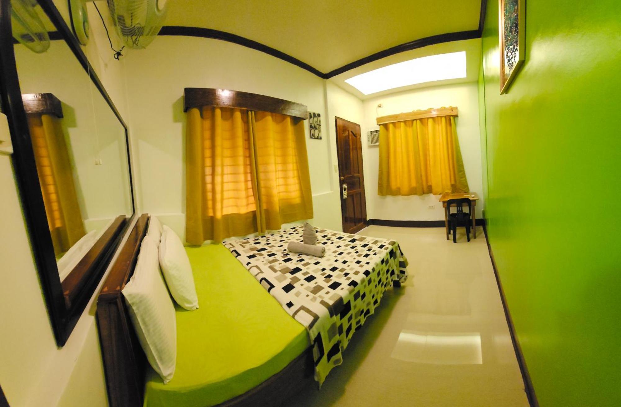 Deluxe Double Room Side Sea View