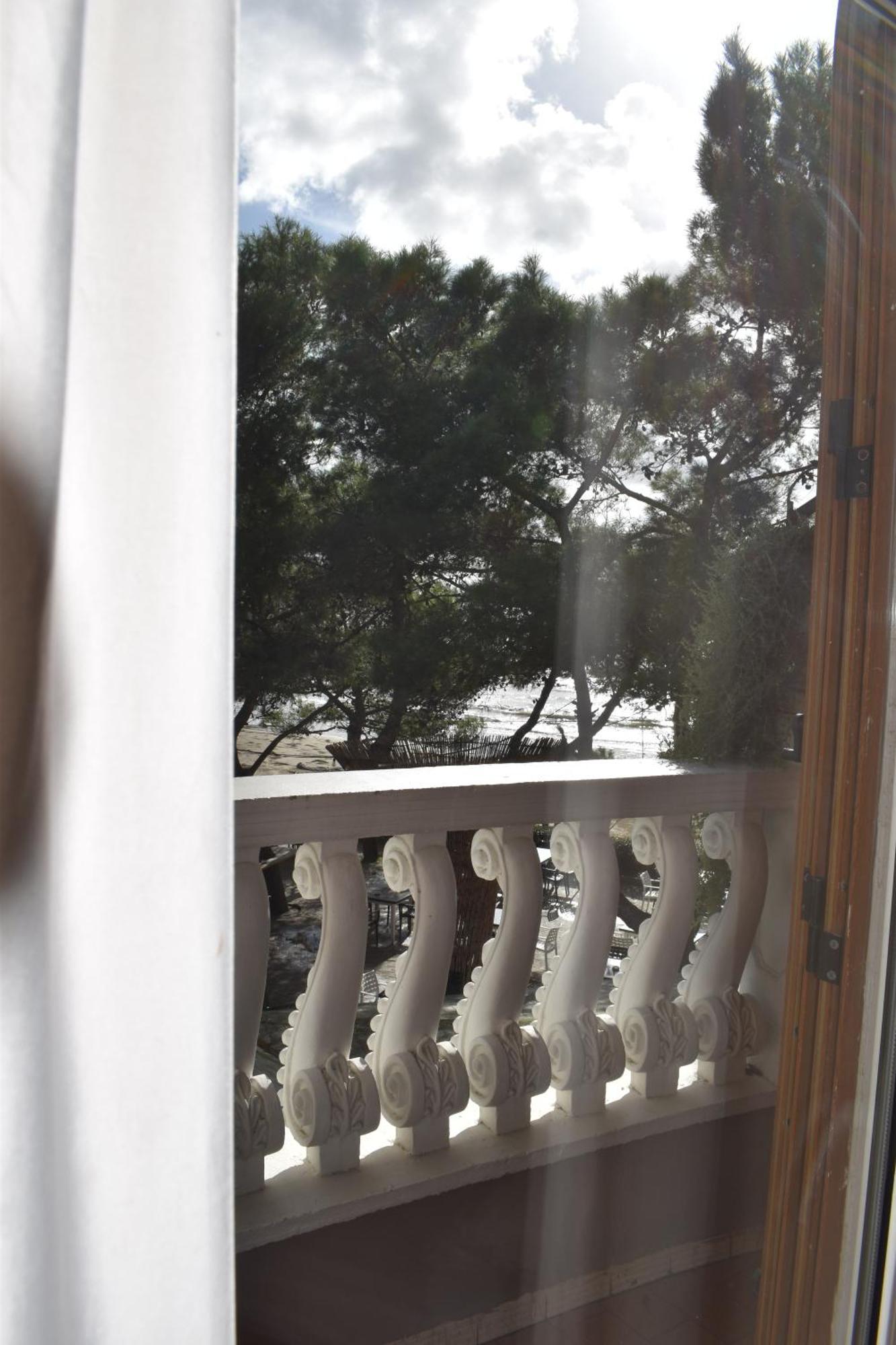 Standard Triple Room Sea View