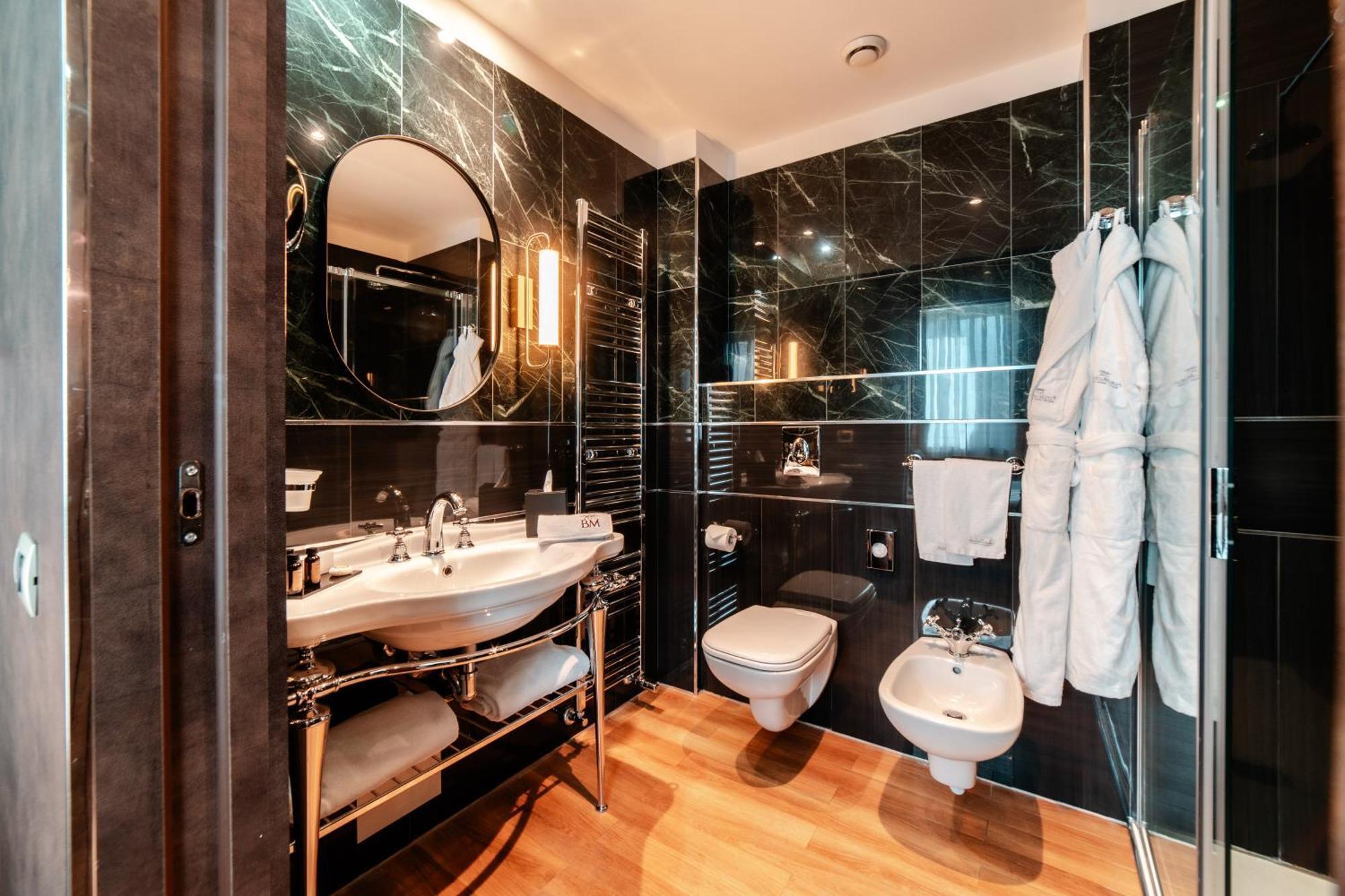 Exclusive Double Room Upper Floor
